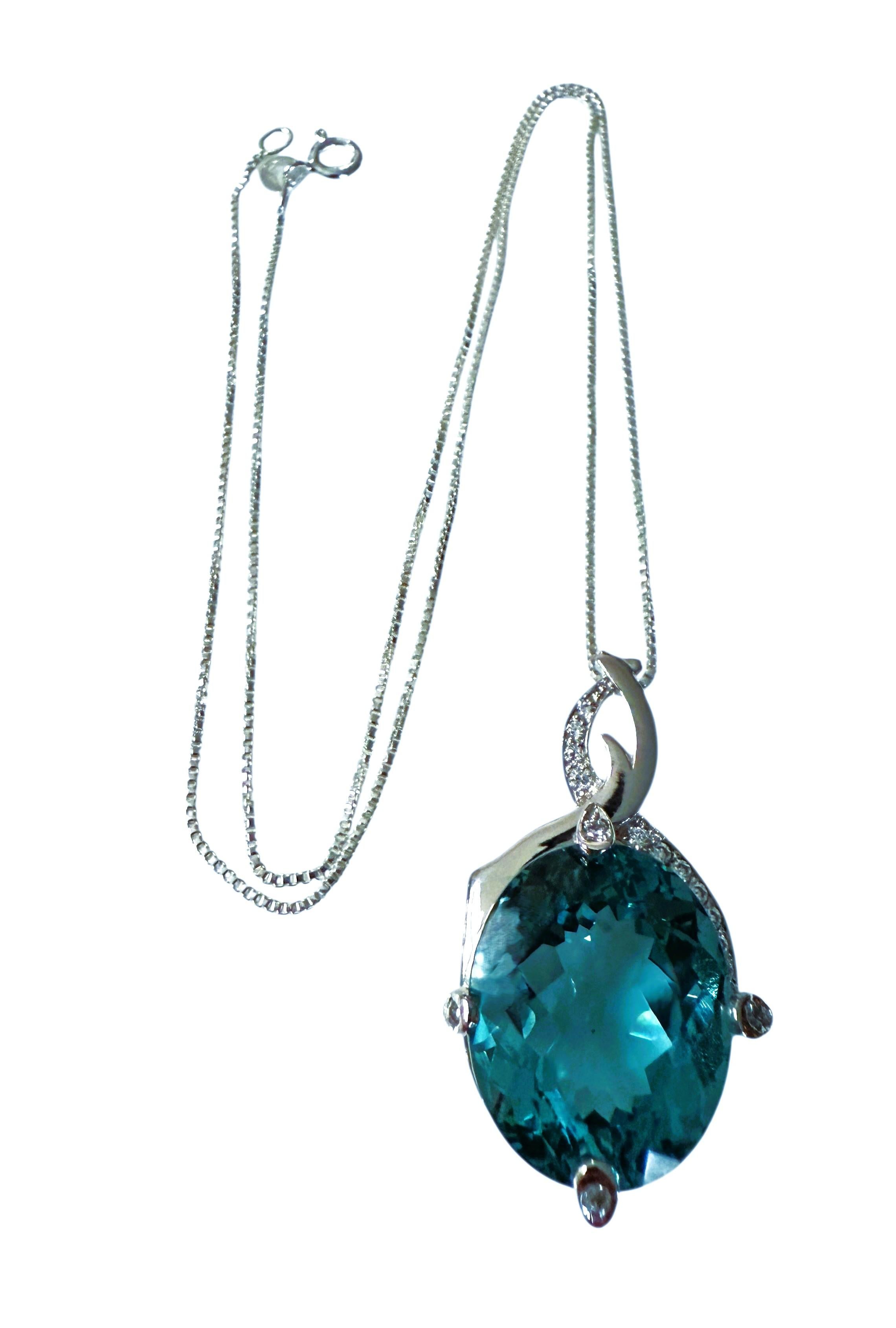 Collier pendentif en argent sterling, aigue-marine de 18.70 carats et saphir taille diamant Excellent état - En vente à Eagan, MN