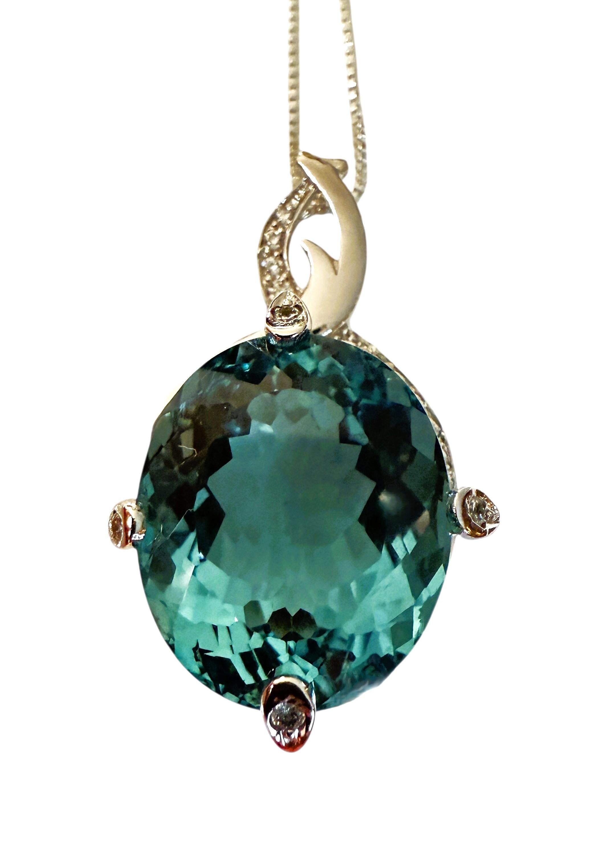 Collier pendentif en argent sterling, aigue-marine de 18.70 carats et saphir taille diamant en vente 1