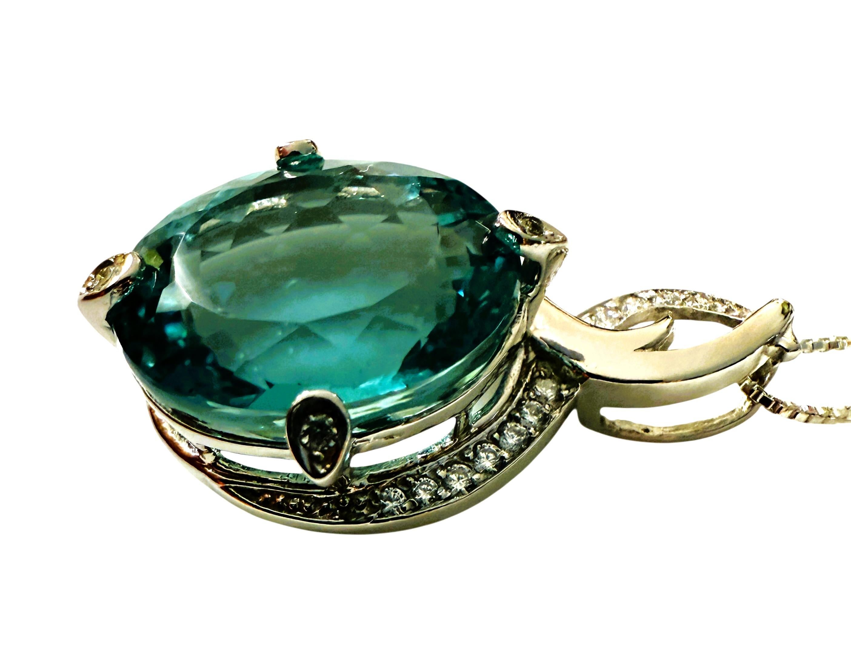 Collier pendentif en argent sterling, aigue-marine de 18.70 carats et saphir taille diamant en vente 2