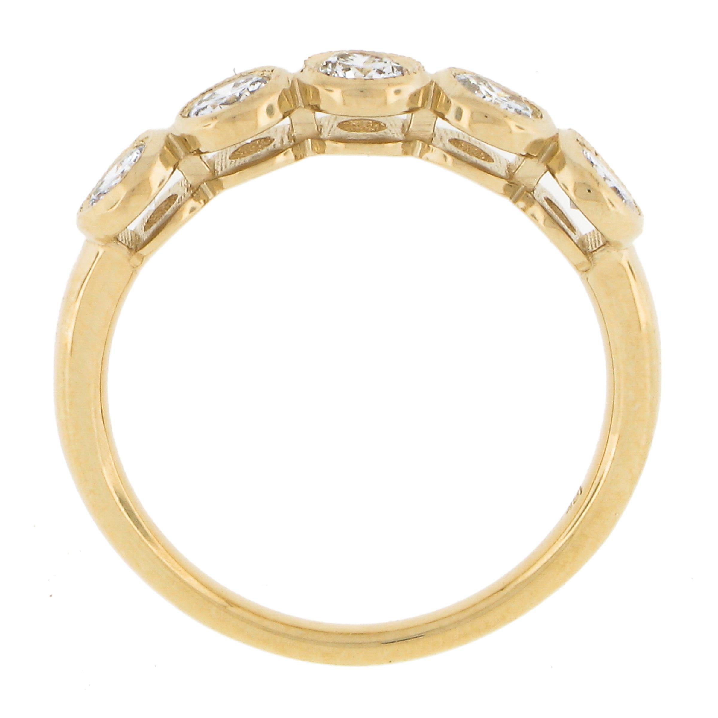 NEW 18k Gold 0.63ct Milgrain Bezel Round Diamond 5 Stone Stack Wedding Band Ring For Sale 4