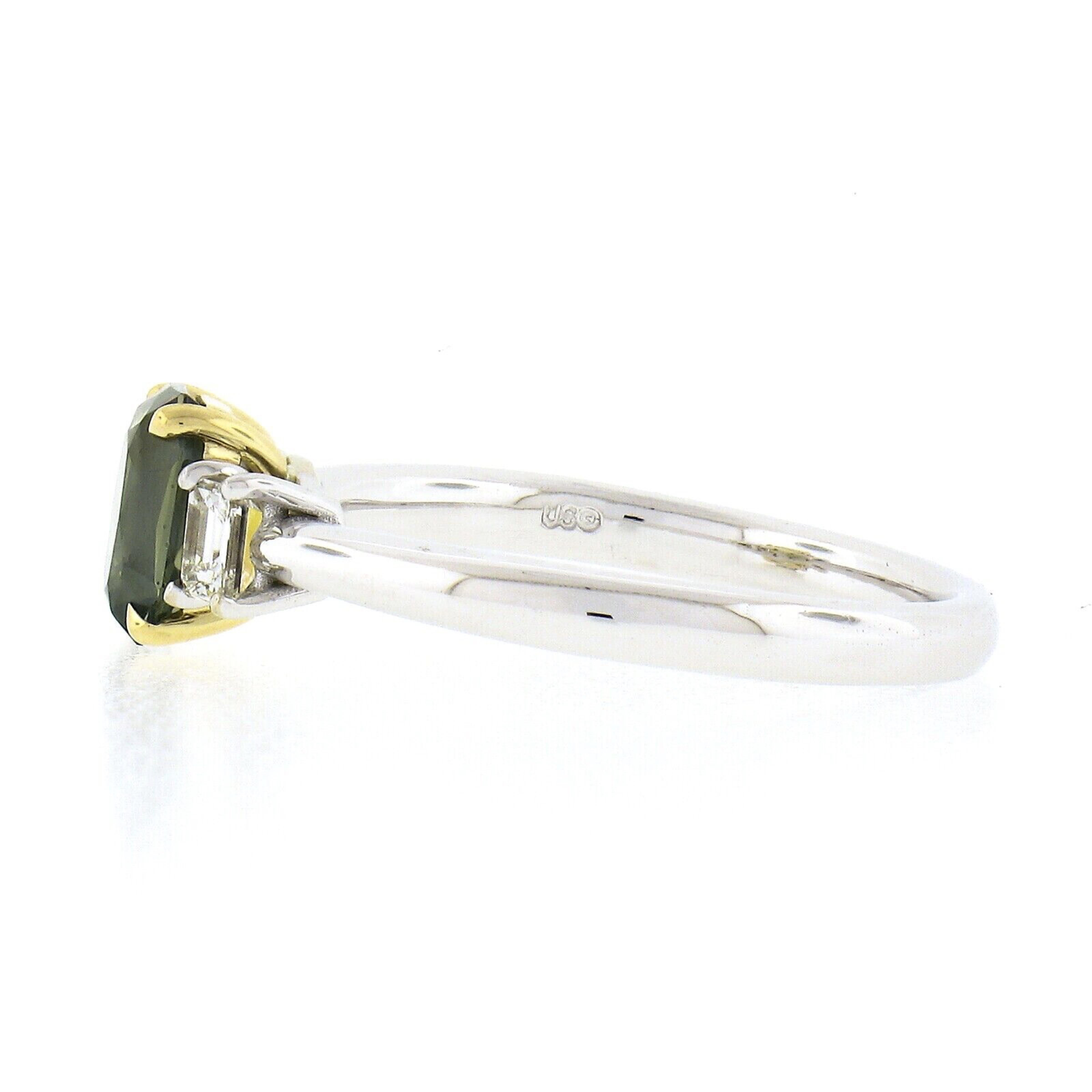 Taille octogone Bague de fiançailles en or 18 carats avec alexandrite de Ceylan et diamants taille émeraude de 1,46 carat, certifiés GIA en vente