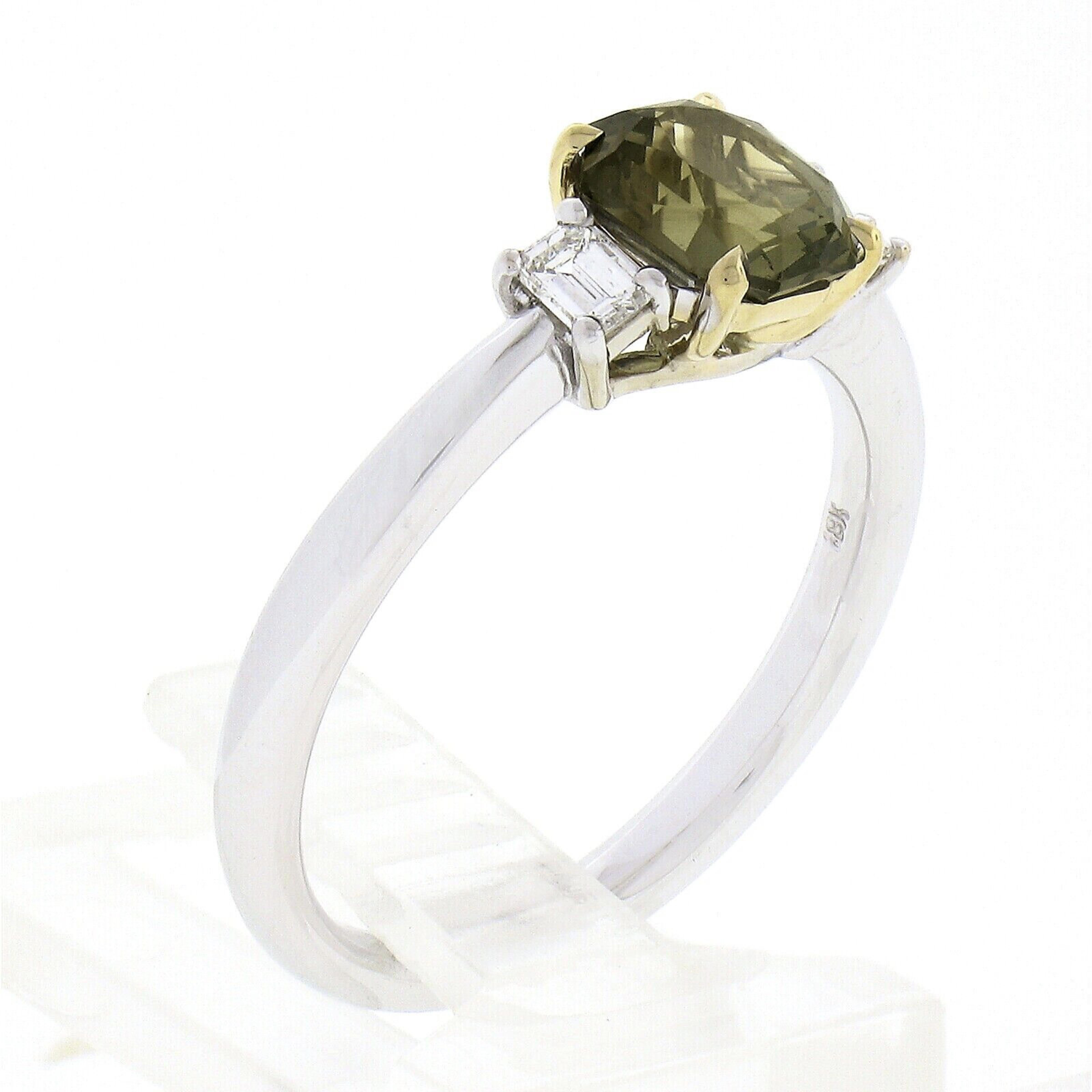 Bague de fiançailles en or 18 carats avec alexandrite de Ceylan et diamants taille émeraude de 1,46 carat, certifiés GIA en vente 2