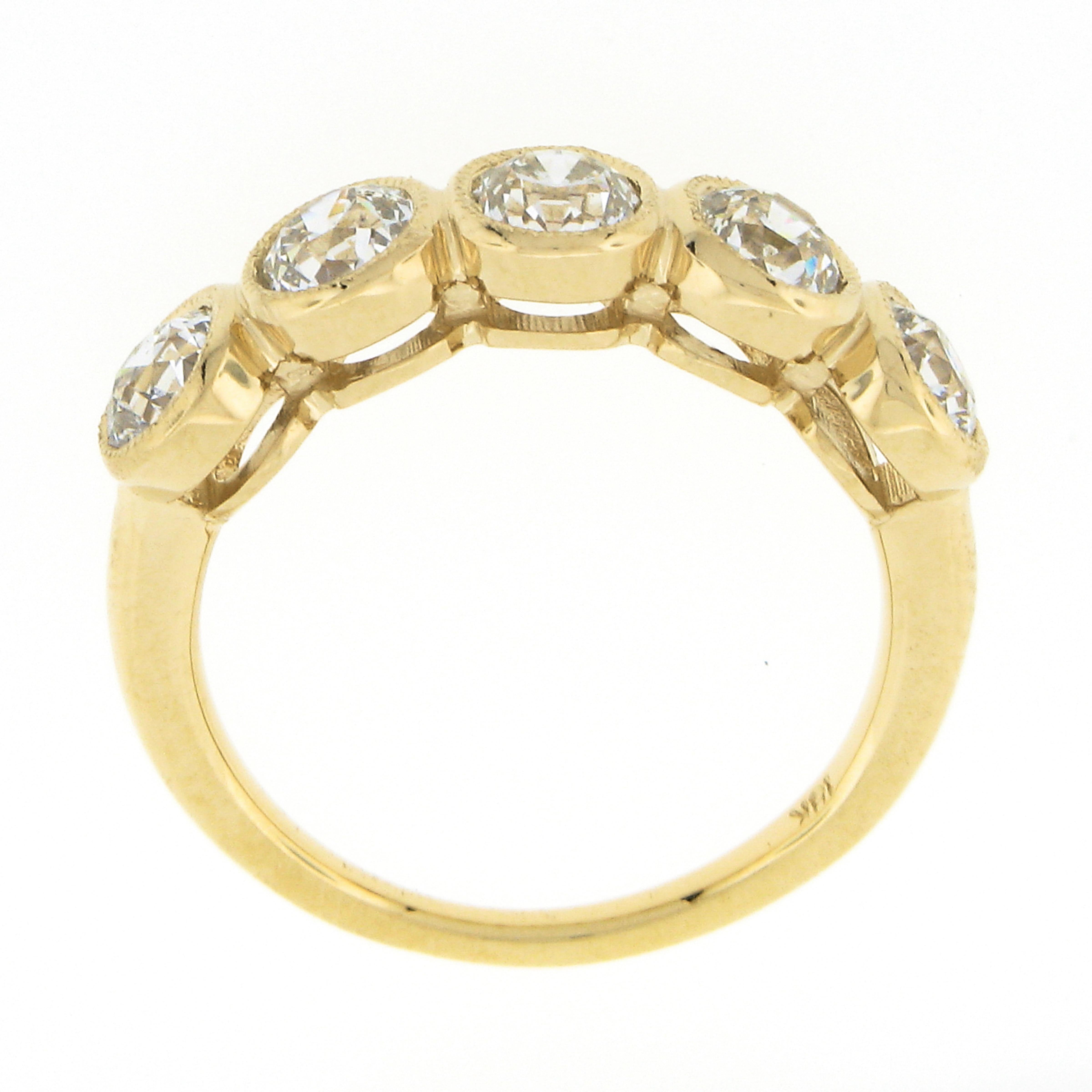 da uomo o donna Nuovo anello nuziale europeo con diamante a castone e 5 pietre in oro 18k da 1,94 ct. in vendita
