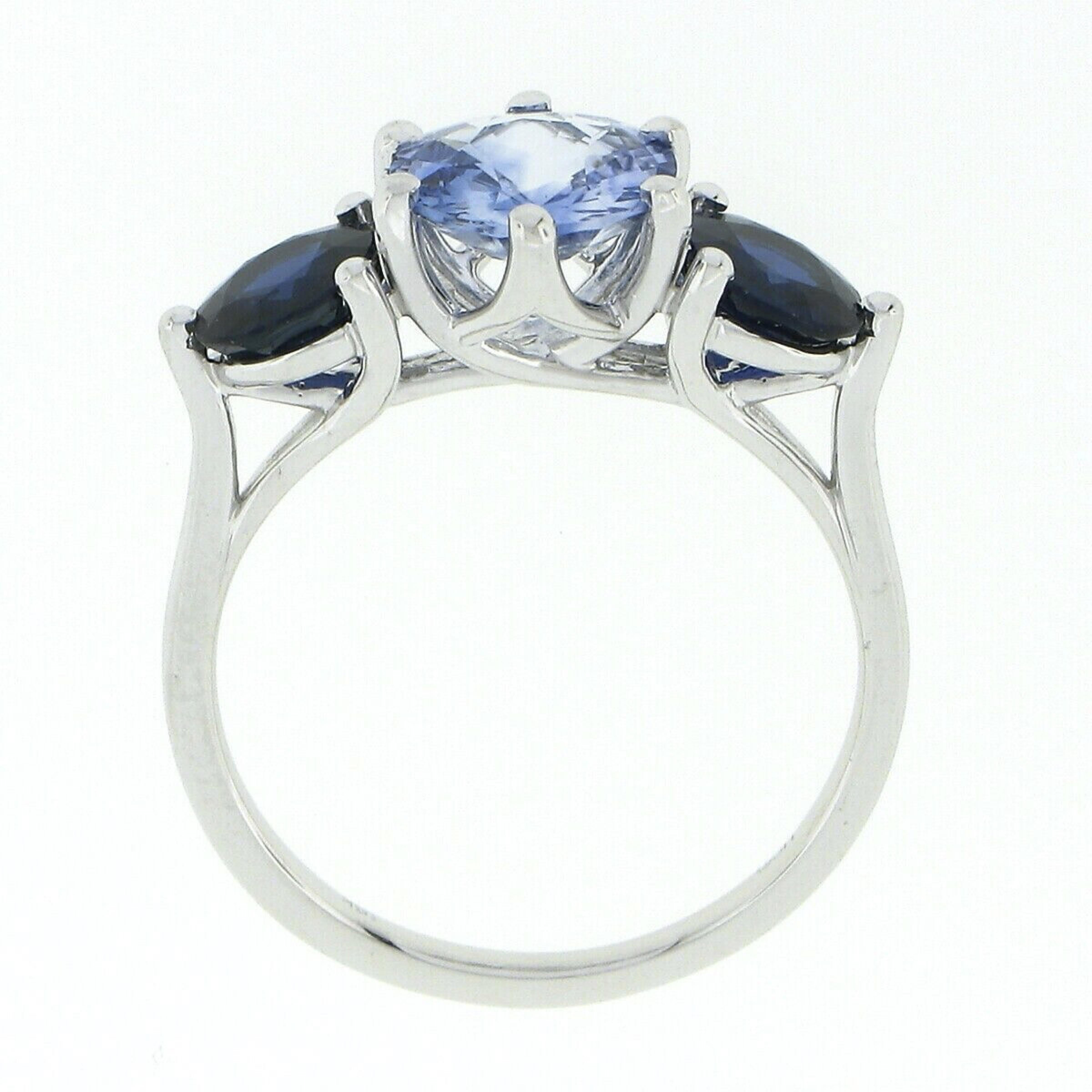 Women's New 18K Gold 2.75ctw GIA Round Ceylon Light & Dark Blue Sapphire 3 Stone Ring For Sale