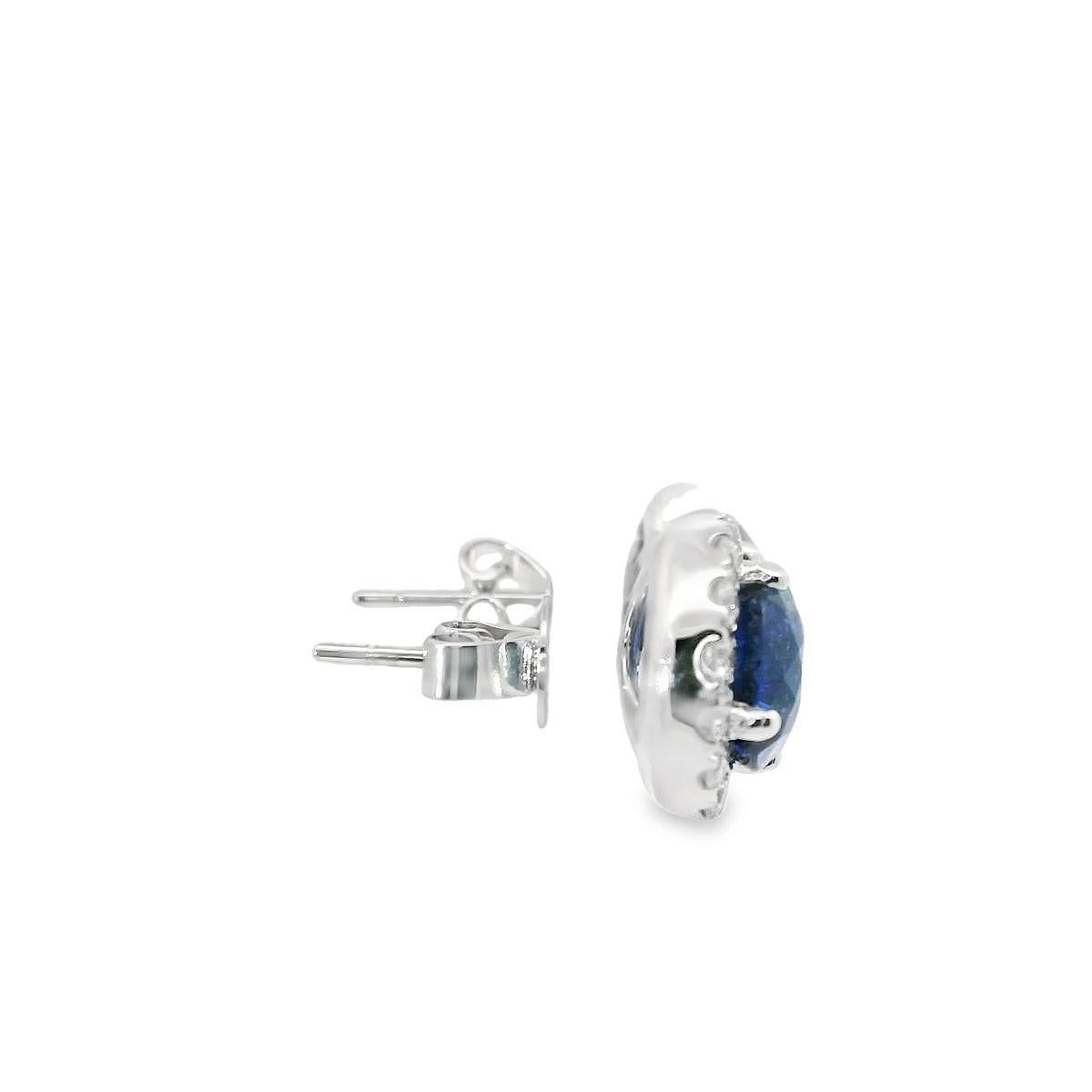 NEW 18k Gold 5.78ctw GIA Round Vivid Blue Sapphire & Diamond Halo Stud Earrings For Sale 1