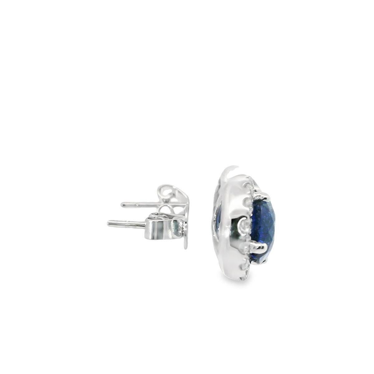 Donna NUOVO Orecchini a perno in oro 18k 5,78ctw GIA con zaffiro blu vivo e diamante in vendita