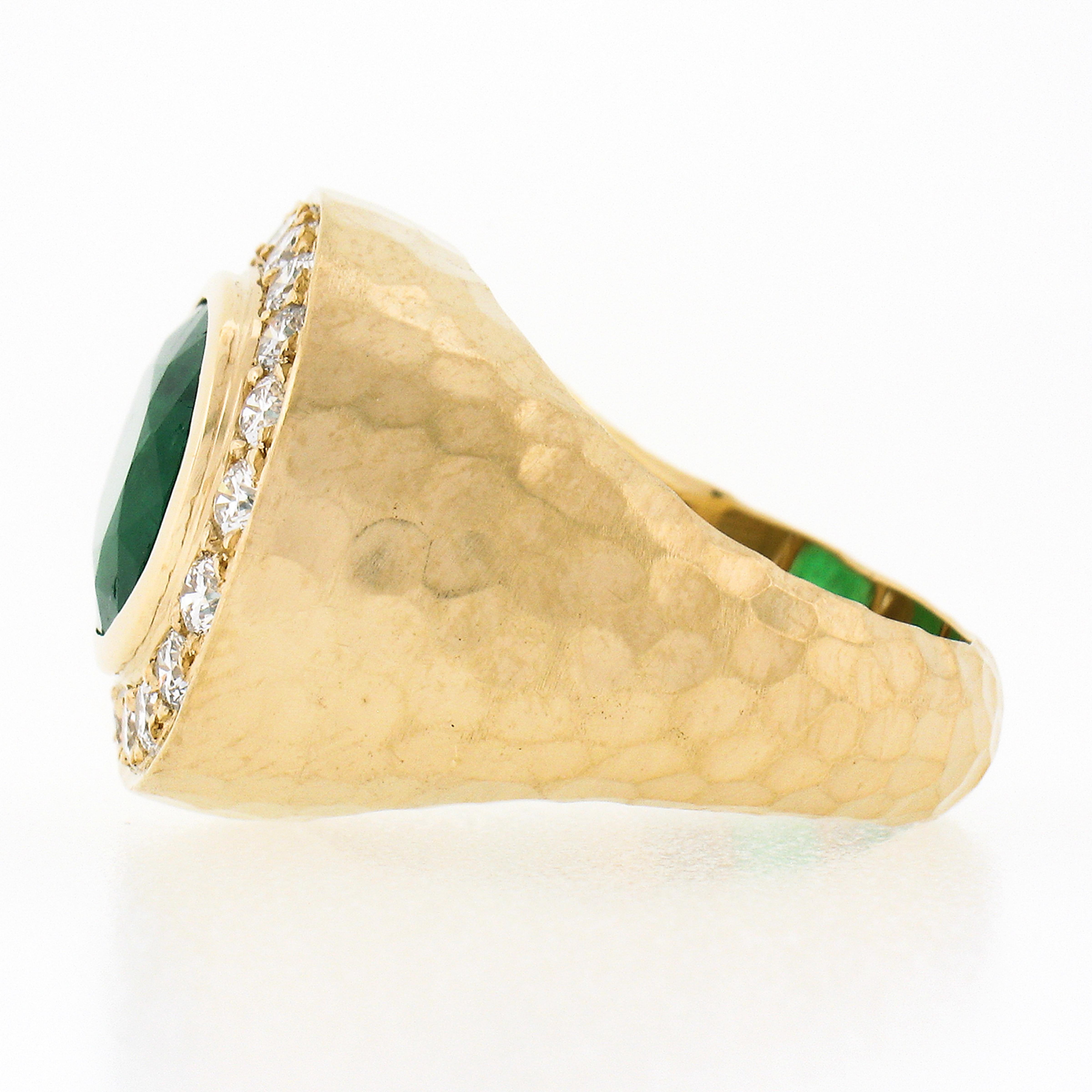 New 18k Gold 7.70ct GIA Oval Bezel Emerald & Diamond Hammered Wide Cocktail Ring For Sale 1