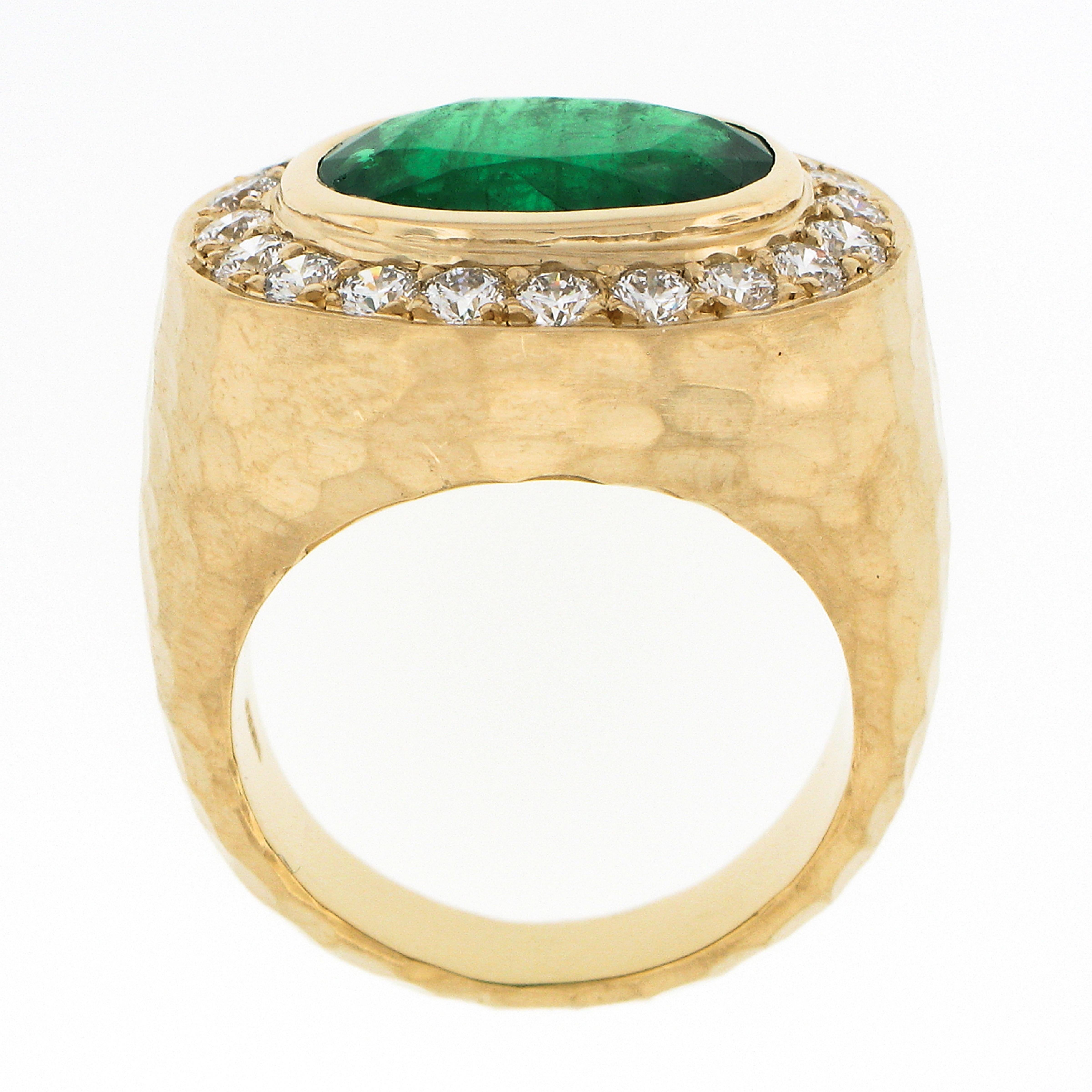 New 18k Gold 7.70ct GIA Oval Bezel Emerald & Diamond Hammered Wide Cocktail Ring For Sale 3