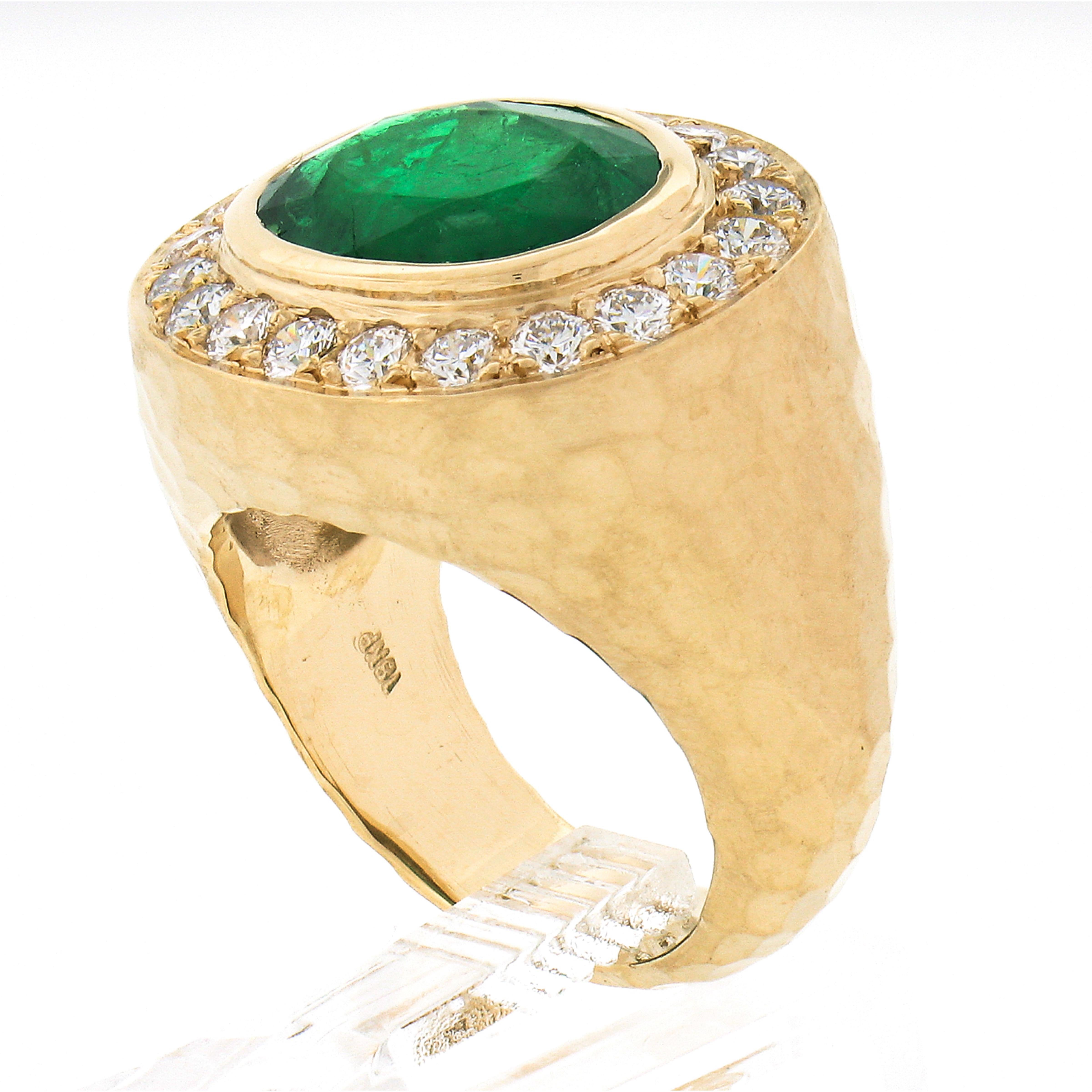 New 18k Gold 7.70ct GIA Oval Bezel Emerald & Diamond Hammered Wide Cocktail Ring For Sale 4