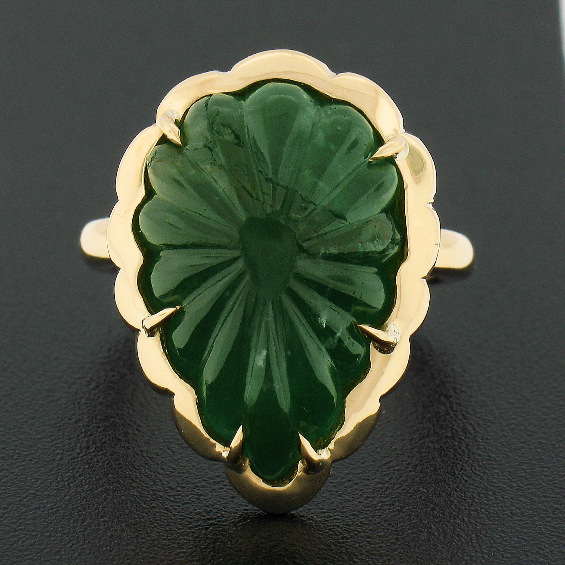 Women's NEW 18K Gold 9.99ctw GIA Carved Scalloped Pear Cabochon Emerald Cocktail Ring For Sale