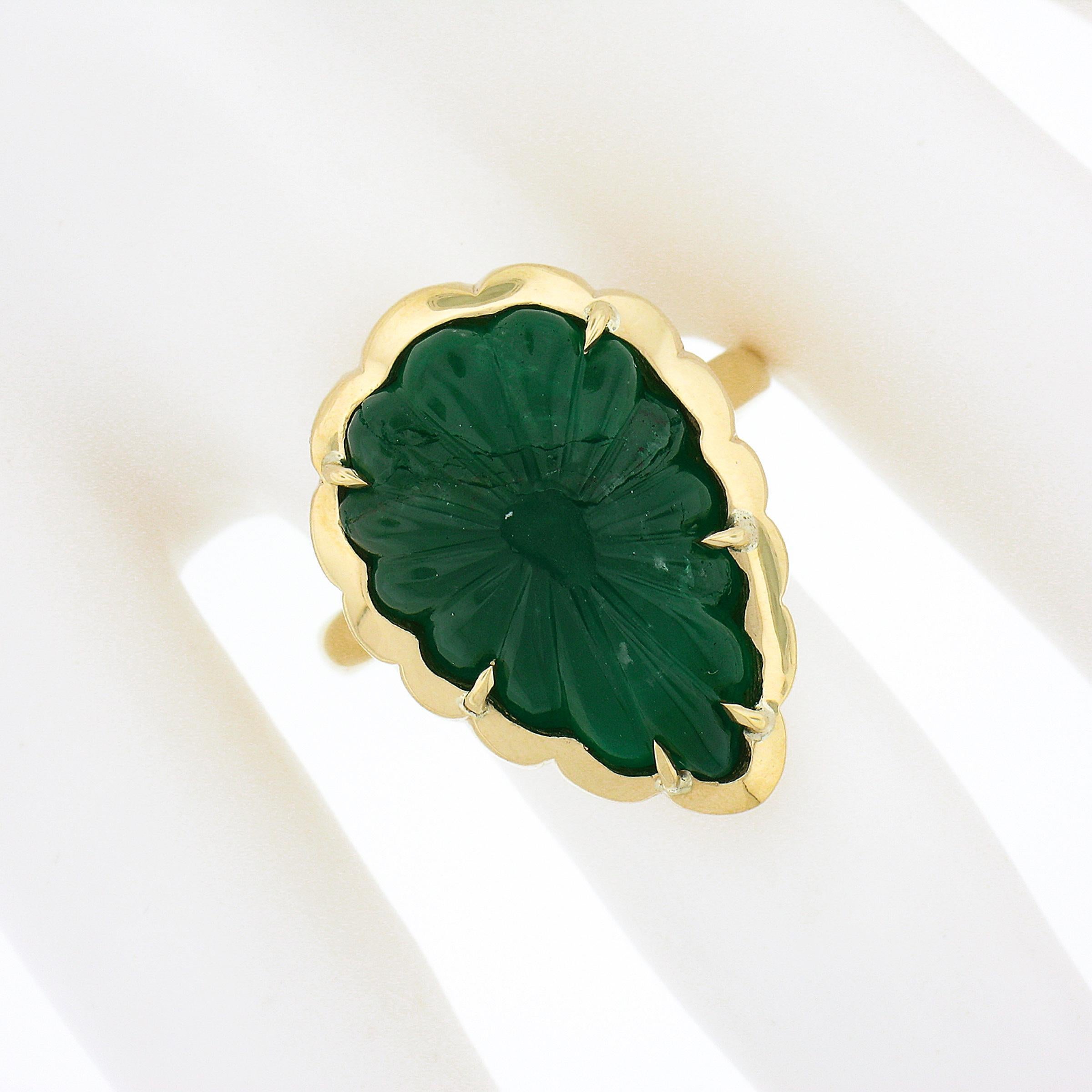 NEW 18K Gold 9.99ctw GIA Carved Scalloped Pear Cabochon Emerald Cocktail Ring For Sale 1