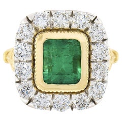 New 18k Gold GIA Bezel Emerald Diamond Textured Leaf Sides Cocktail Platter Ring