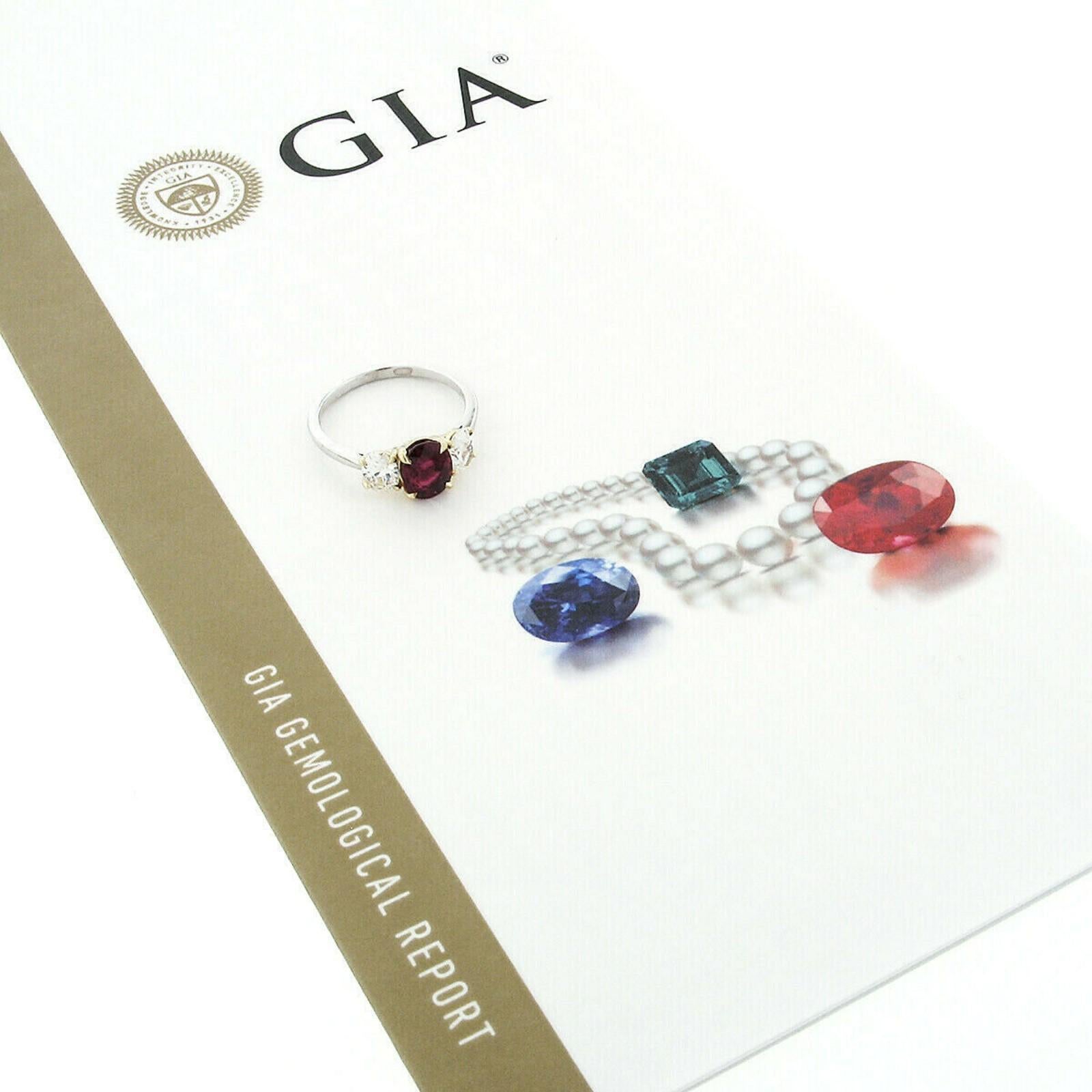 18 Karat Gold GIA Feiner leuchtend roter ovaler Rubin- und Diamant-Dreisteinring im Angebot 5