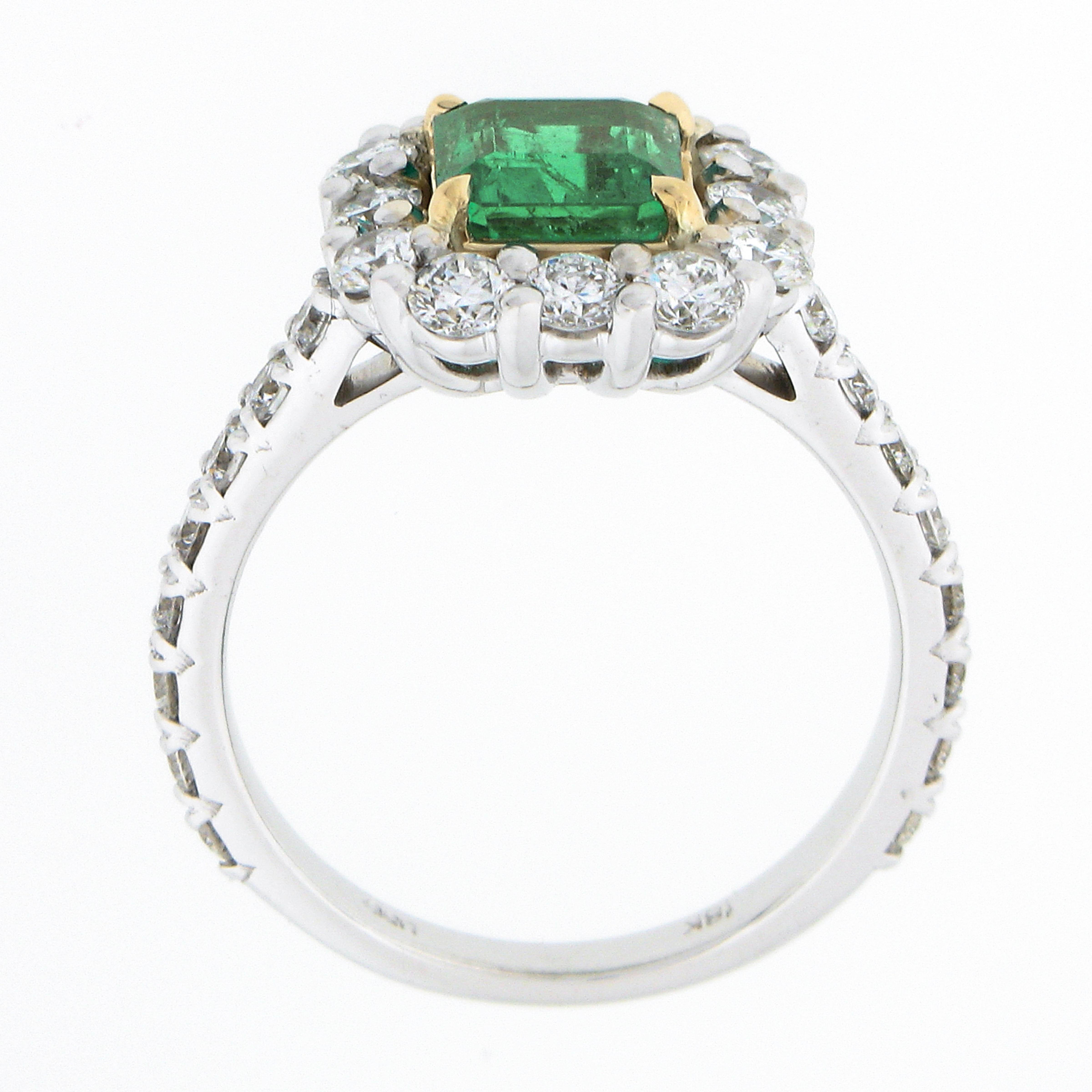 New 18k TT Gold 2.51ctw GIA Colombia Green Emerald w/ Diamond Halo Cocktail Ring For Sale 2