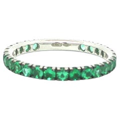 New 18k White Gold & Black Rhodium Top .95ctw Bright Green Emerald Eternity Band