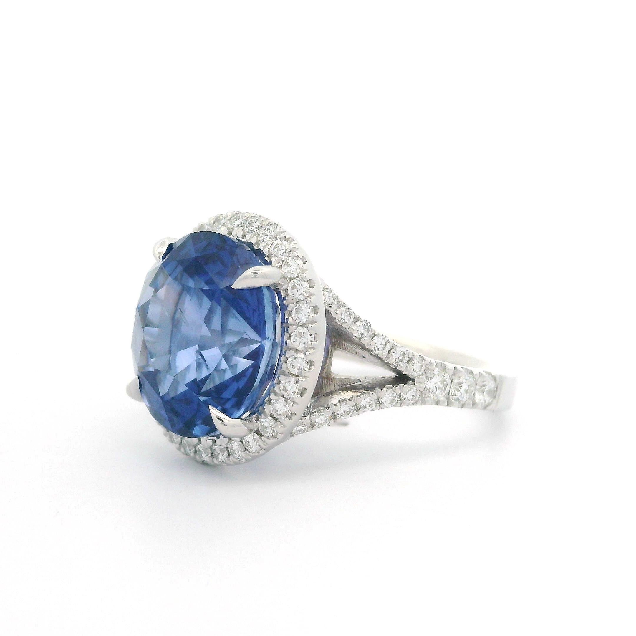New 18k White Gold GIA 10.74ctw Large Round Sapphire Diamond Halo Split Ring 10