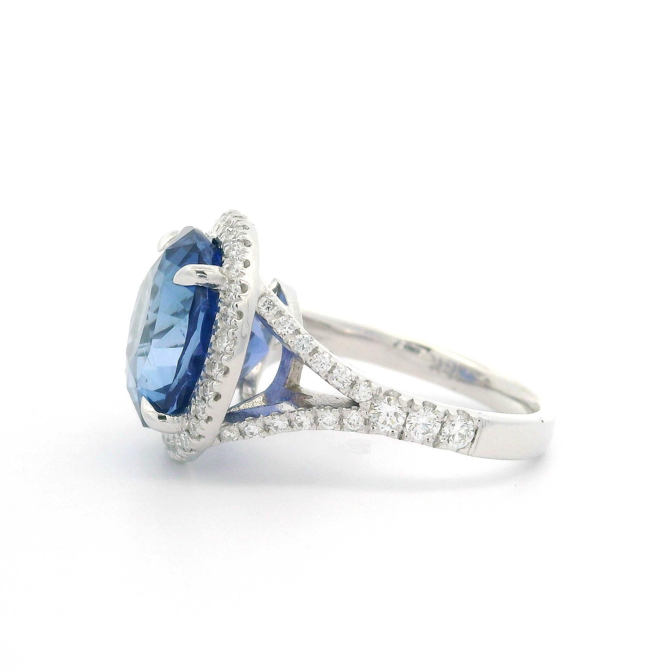 New 18k White Gold GIA 10.74ctw Large Round Sapphire Diamond Halo Split Ring 11