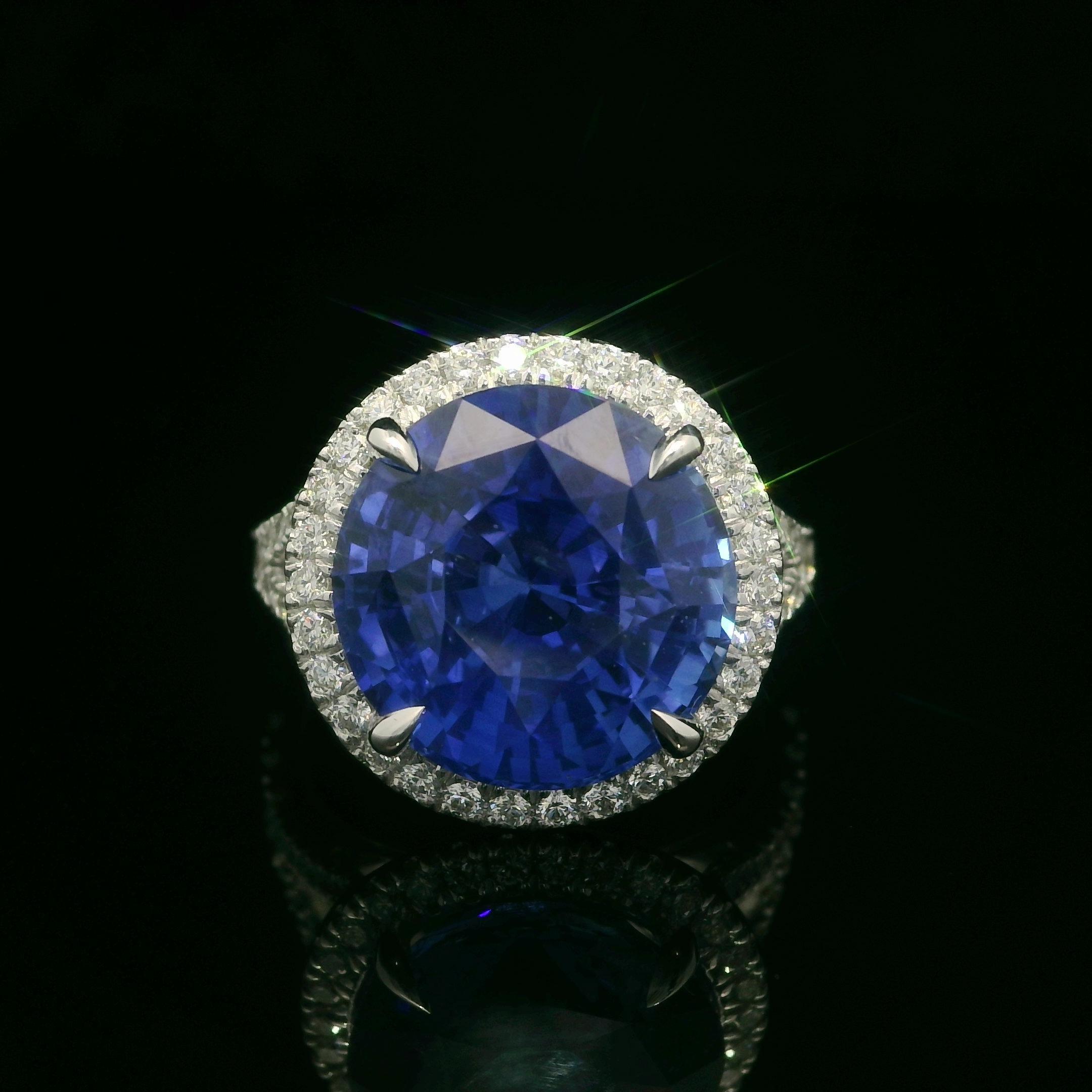 Round Cut New 18k White Gold GIA 10.74ctw Large Round Sapphire Diamond Halo Split Ring