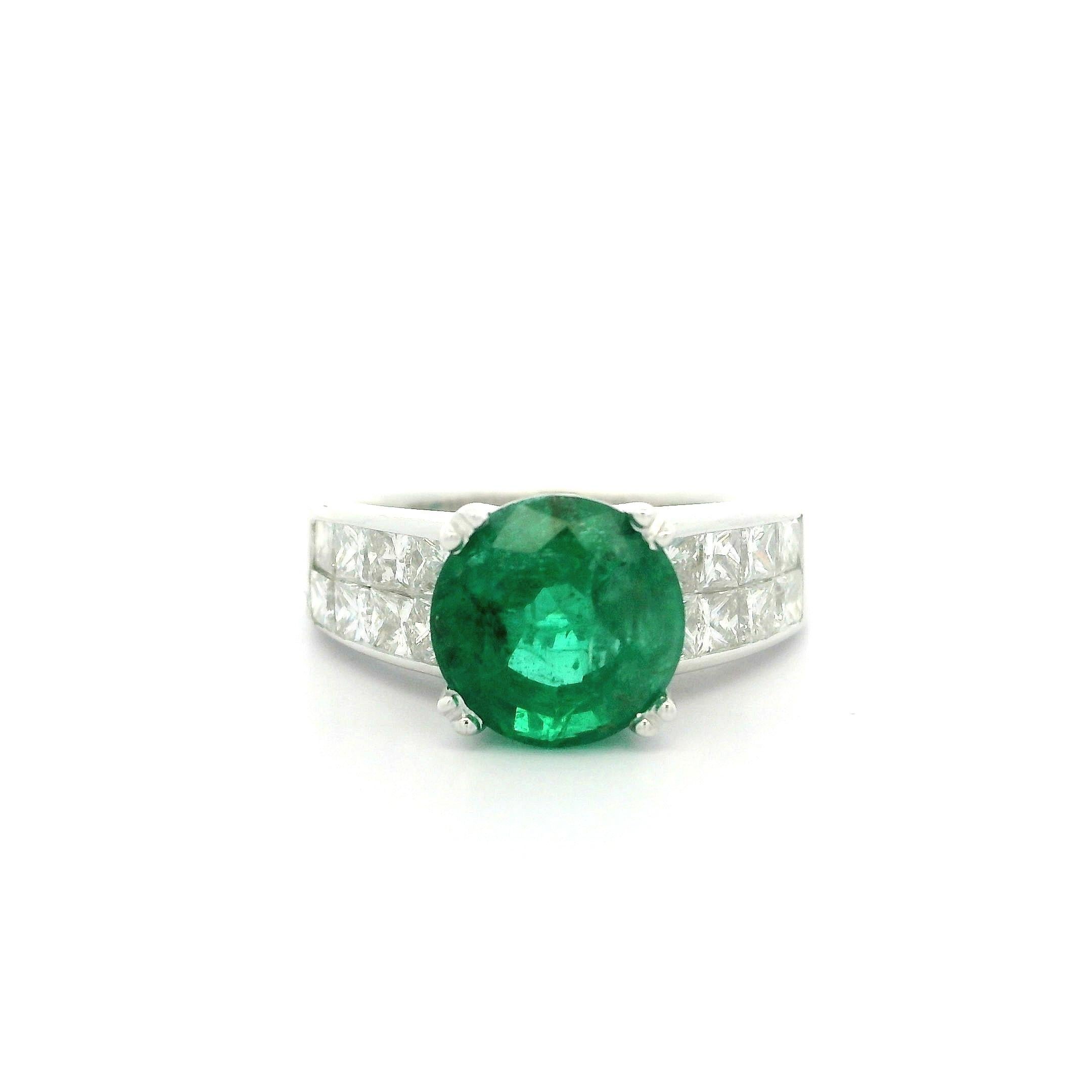 New 18k Weißgold GIA 3,38ctw Runde Smaragd w / unsichtbar Set Diamant Ring im Angebot 5