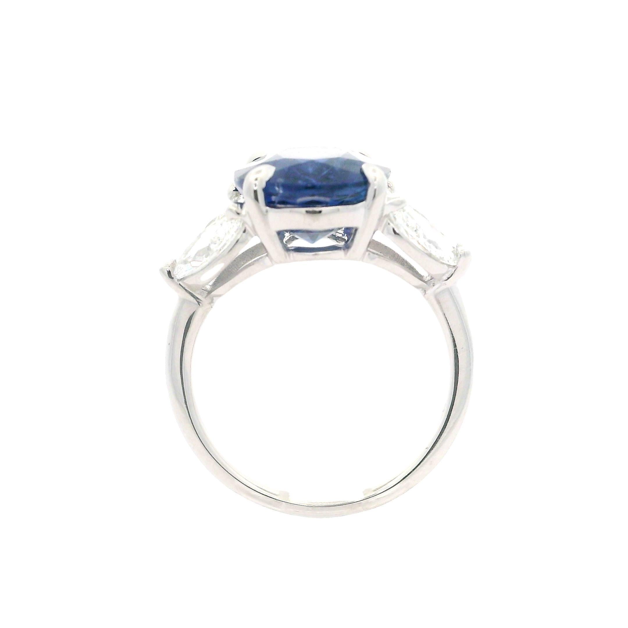 New 18k White Gold GIA 7.91ctw Oval Sapphire & Marquise Diamond Elegant Ring For Sale 5
