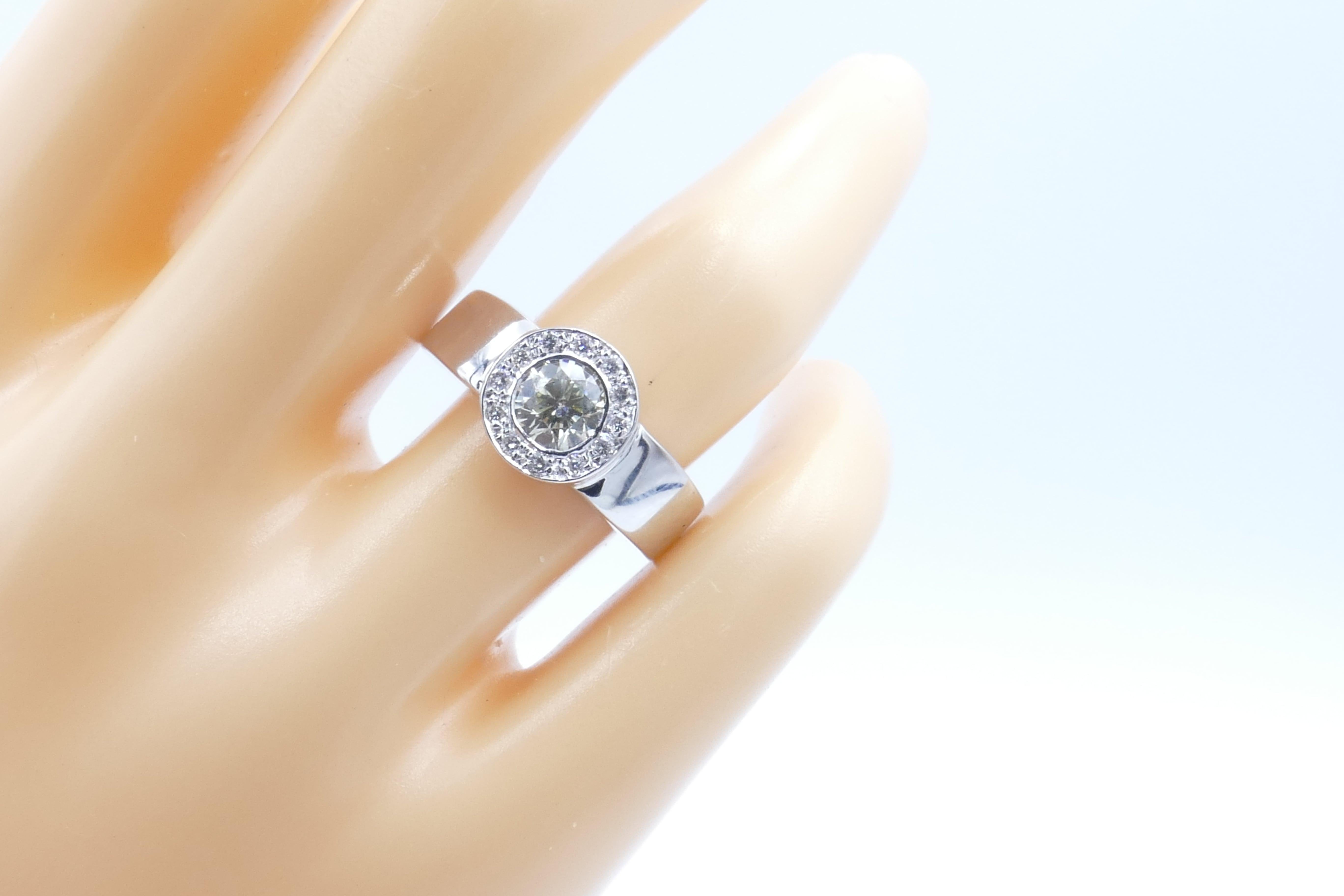 Women's or Men's New 18k White Gold High Level Diamond Dress or Engagement Halo Ring For Sale