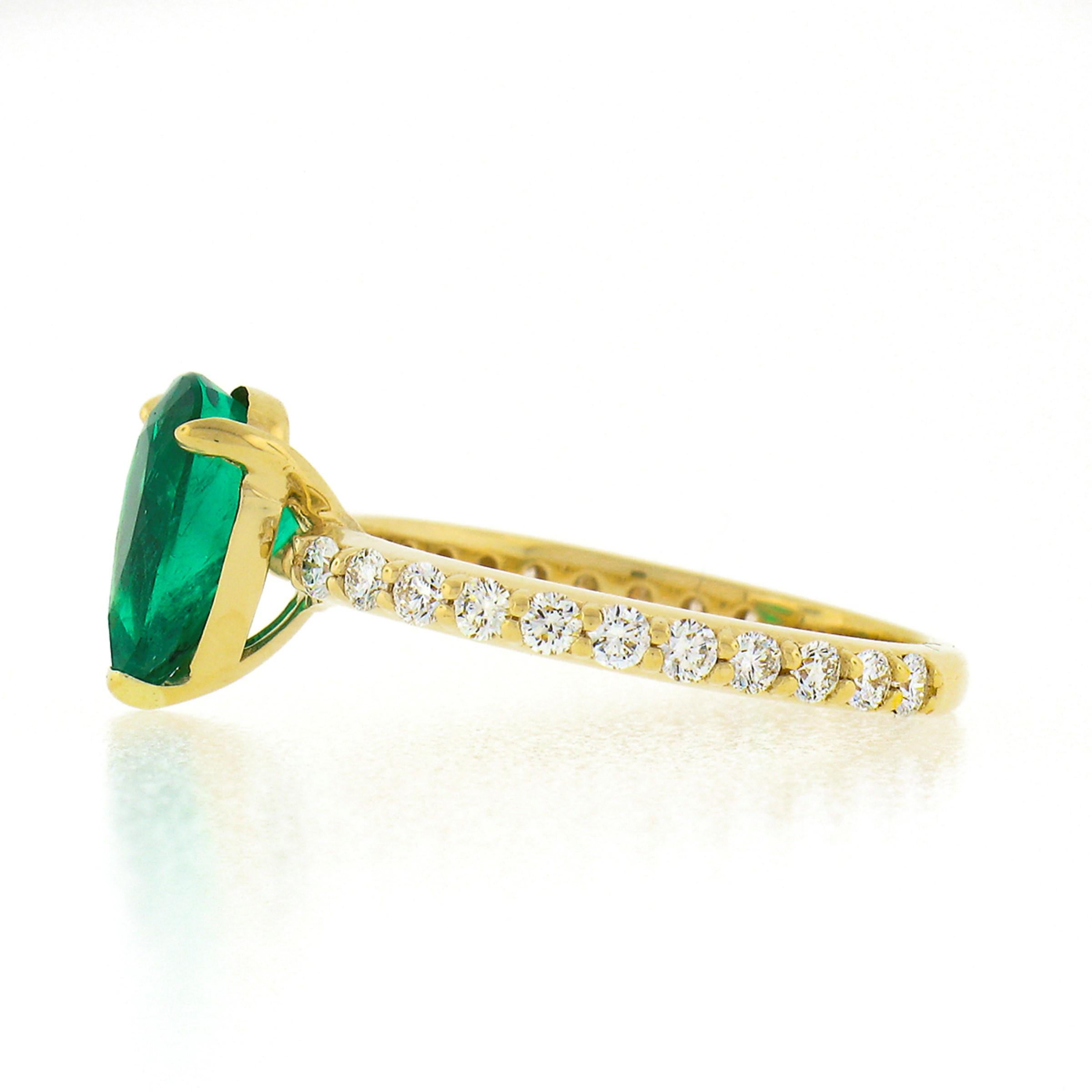New 18K Yellow Gold 1.88ct SSEF Pear Emerald Solitaire & Diamond Engagement Ring In New Condition For Sale In Montclair, NJ