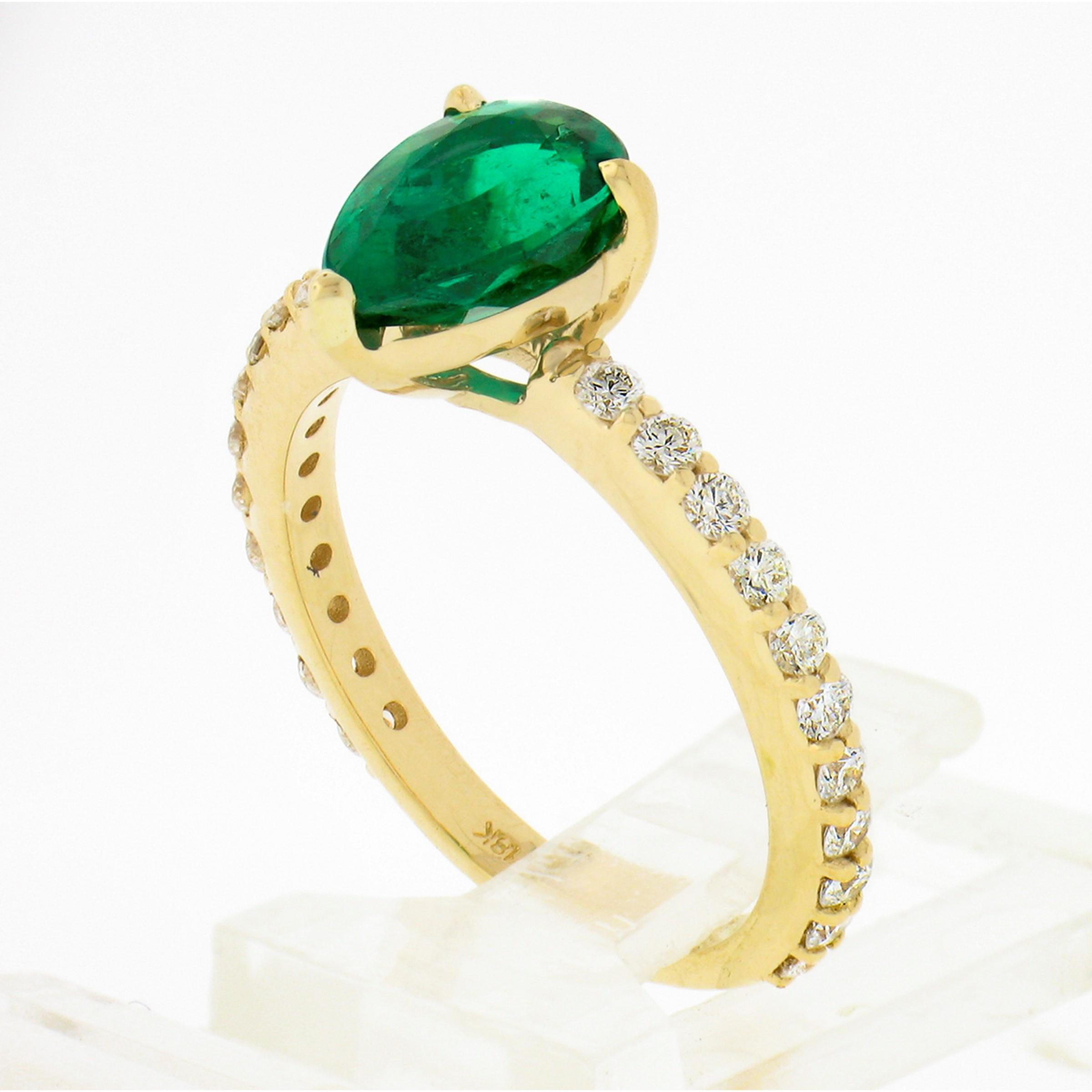 New 18K Yellow Gold 1.88ct SSEF Pear Emerald Solitaire & Diamond Engagement Ring For Sale 2