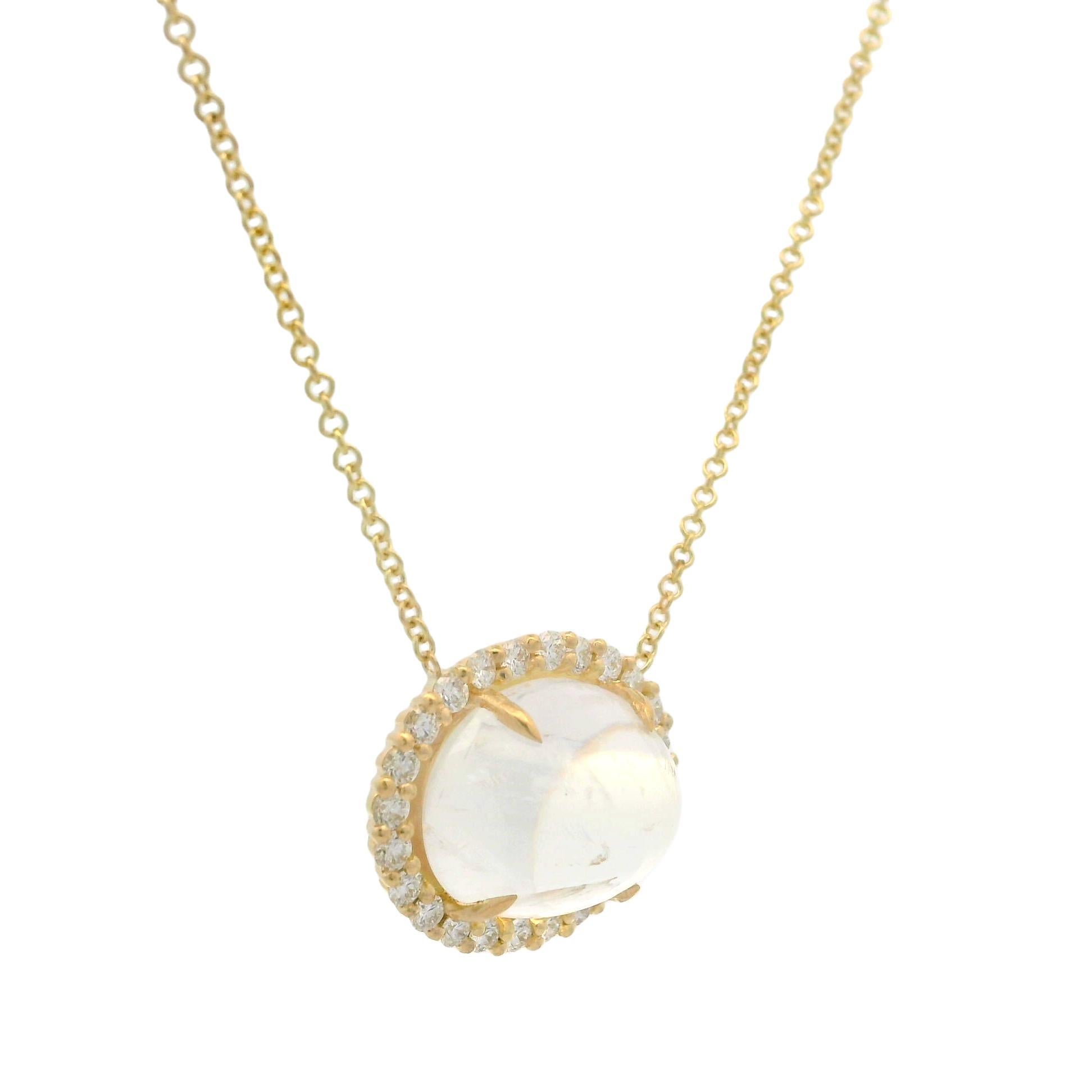 Collier pendentif en or jaune 18 carats, pierre de lune cabochon de 5,21 carats avec halo de diamants en vente 6