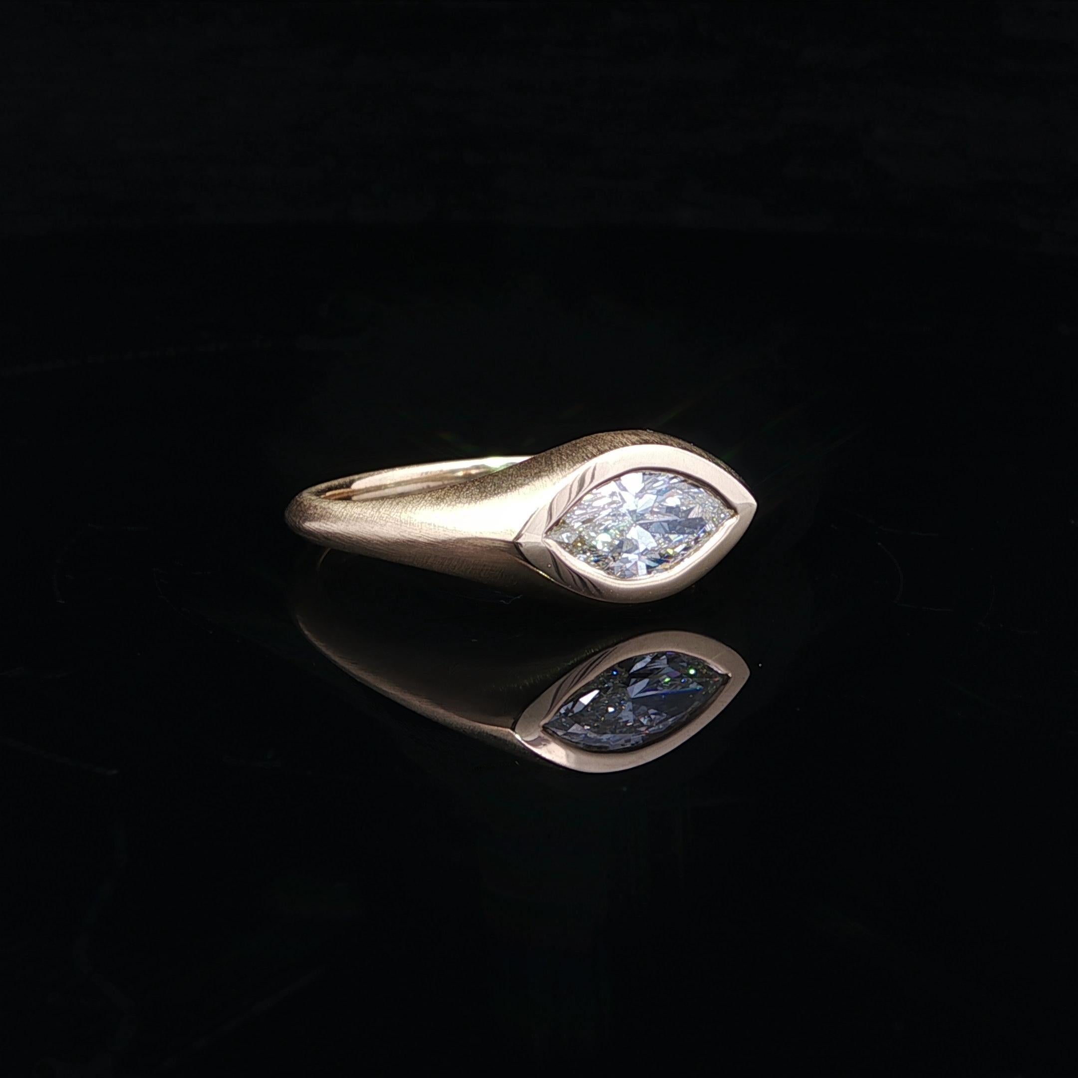New 18k Yellow Gold GIA .70ct Marquise Bezel Diamond Matte Finish E-W Ring in vendita 1