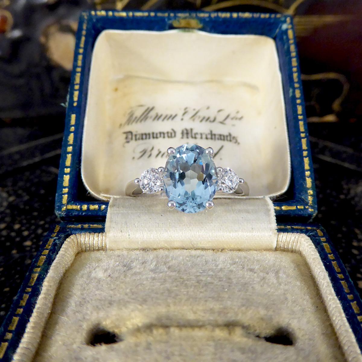 New 1.93 Carat Oval Cut Aquamarine and Diamond Three Stone Ring in Platinum For Sale 4