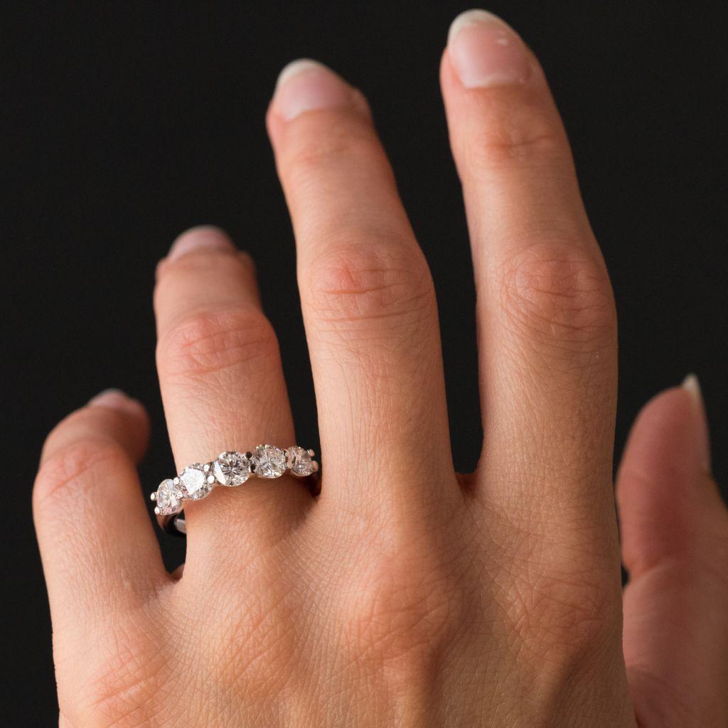 vvs diamond wedding ring