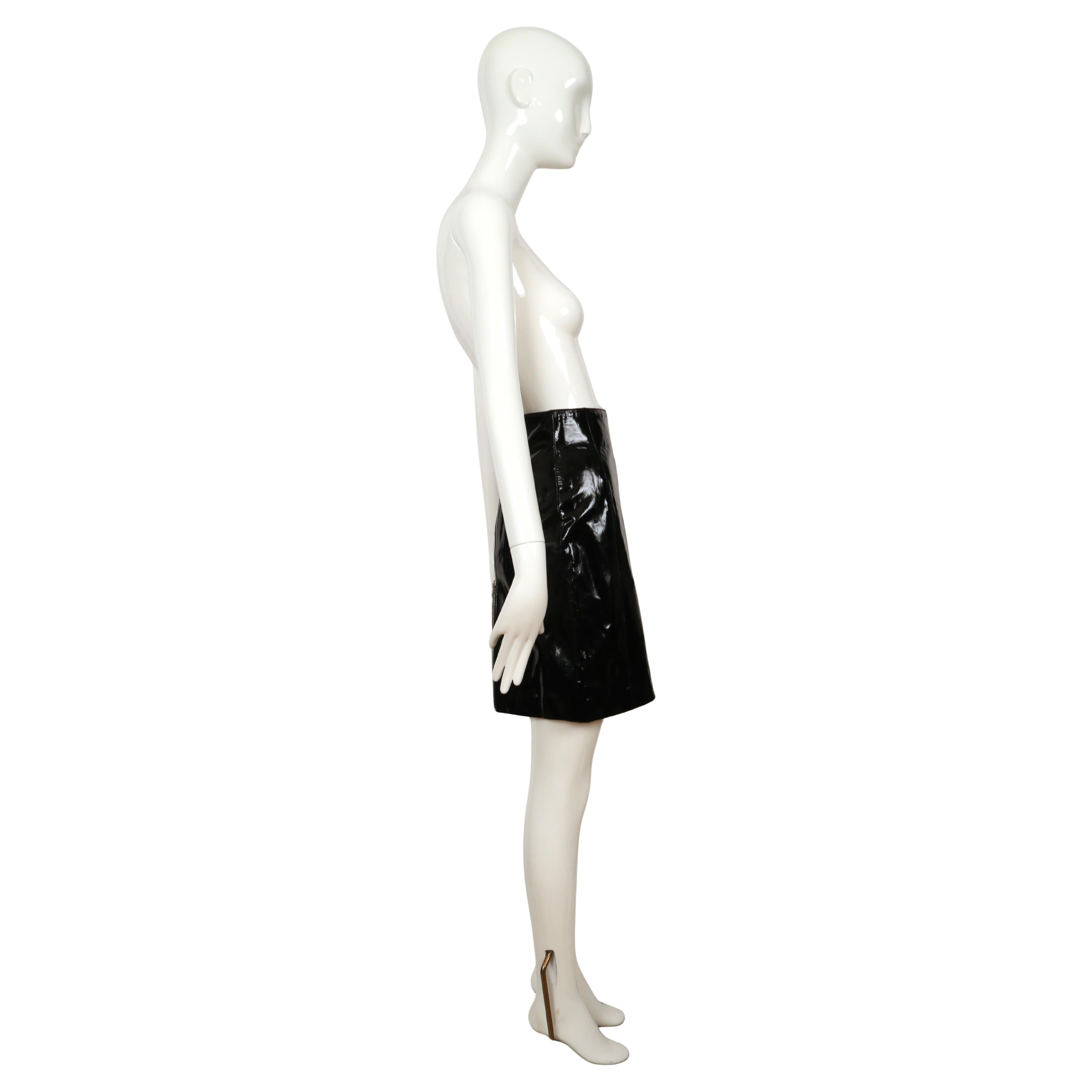 new 1988 AZZEDINE ALAIA black patent leather skirt with dual zippers For Sale 1