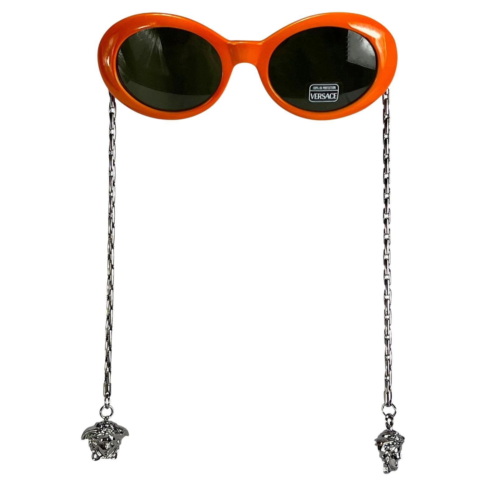 NEW 1996 Gianni Versace Medusa Chain Orange Mod Sunglasses en vente