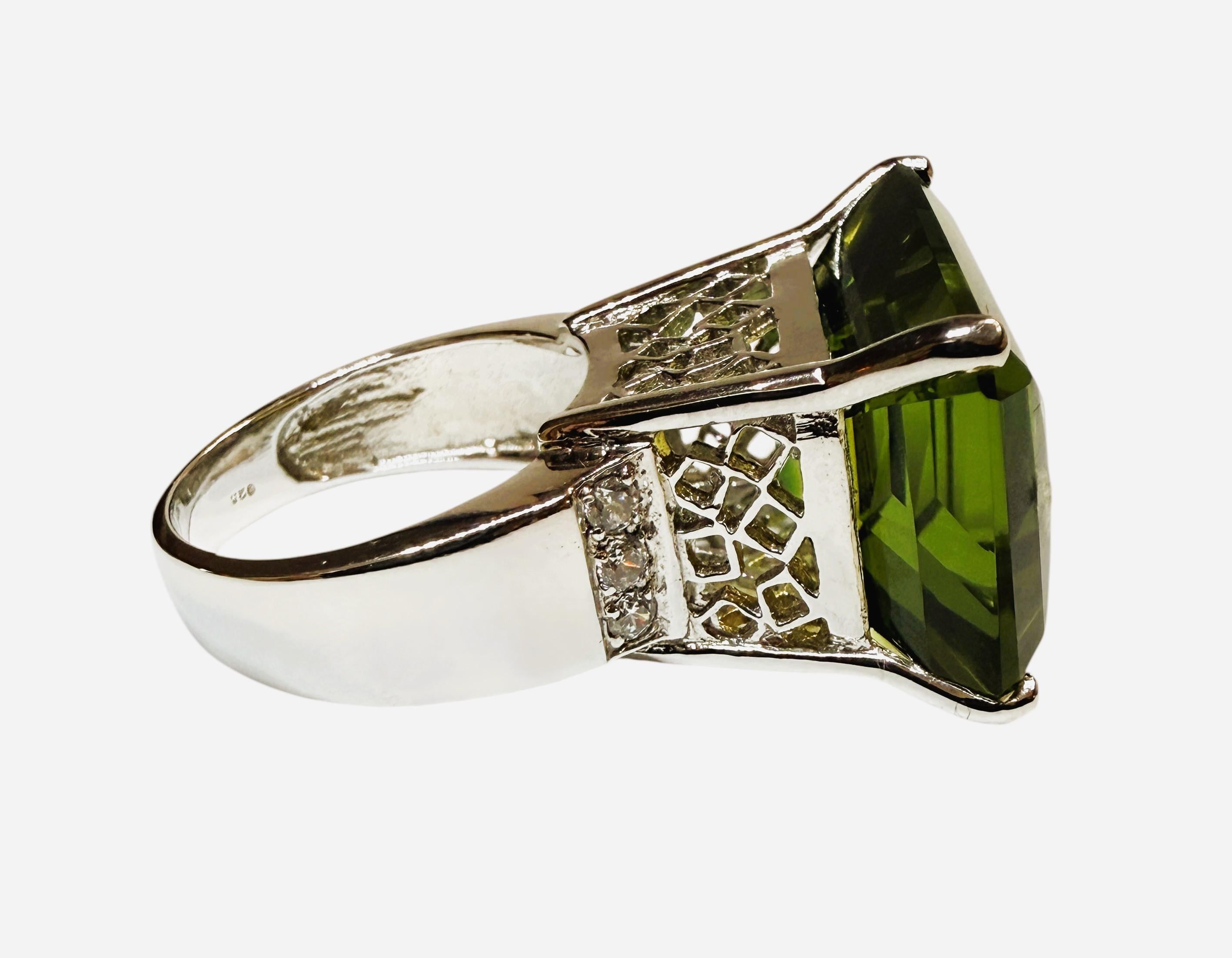 New 20 Carat Yellow Green Ametrine & Diamond Cut Sapphire Sterling Ring In condizioni Nuovo in vendita a Eagan, MN