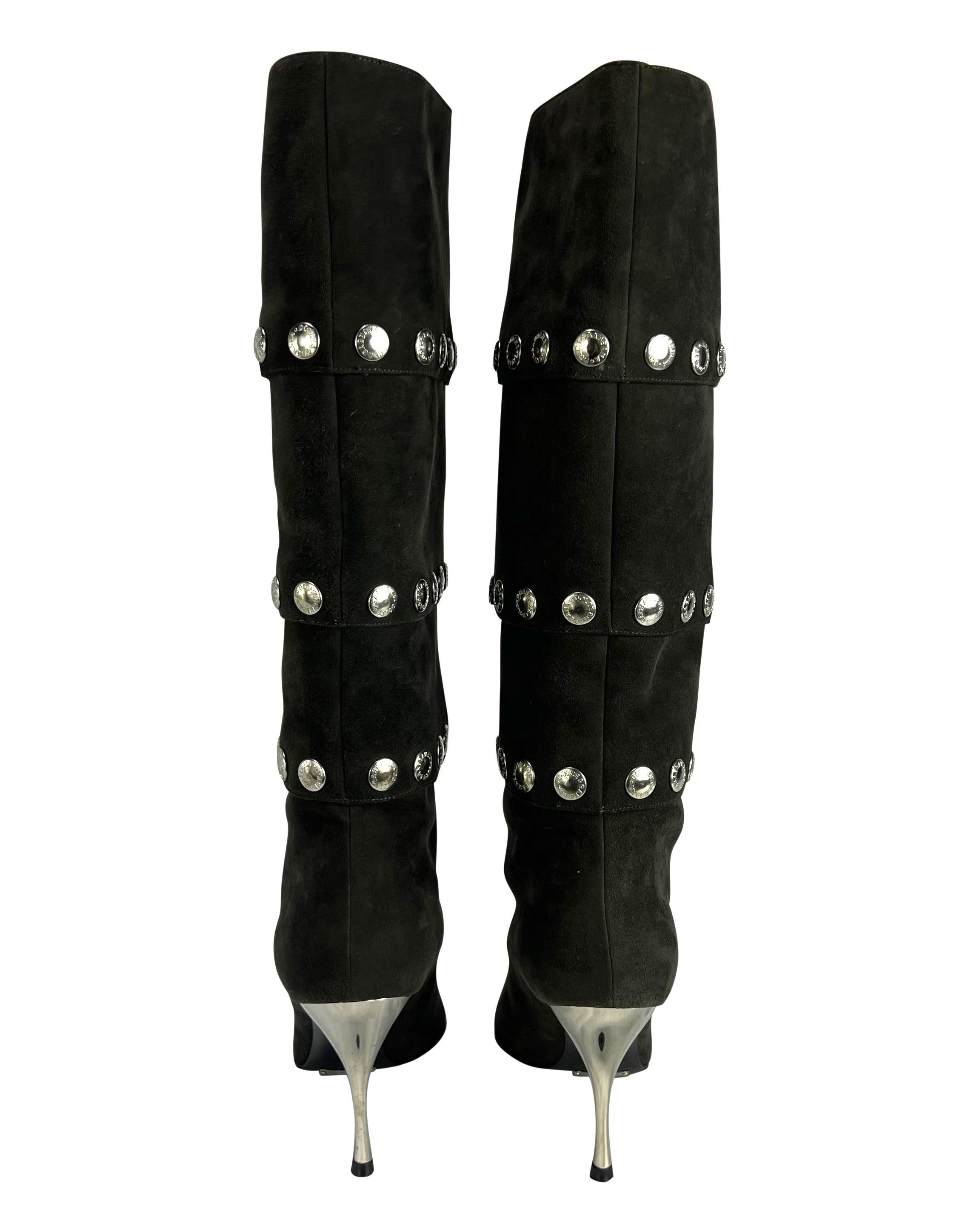 NEU 2003 Dolce and Gabbana Dunkelgraue silberfarbene Snap Heel Stiefel mit Absatz Größe 38,5 Damen im Angebot