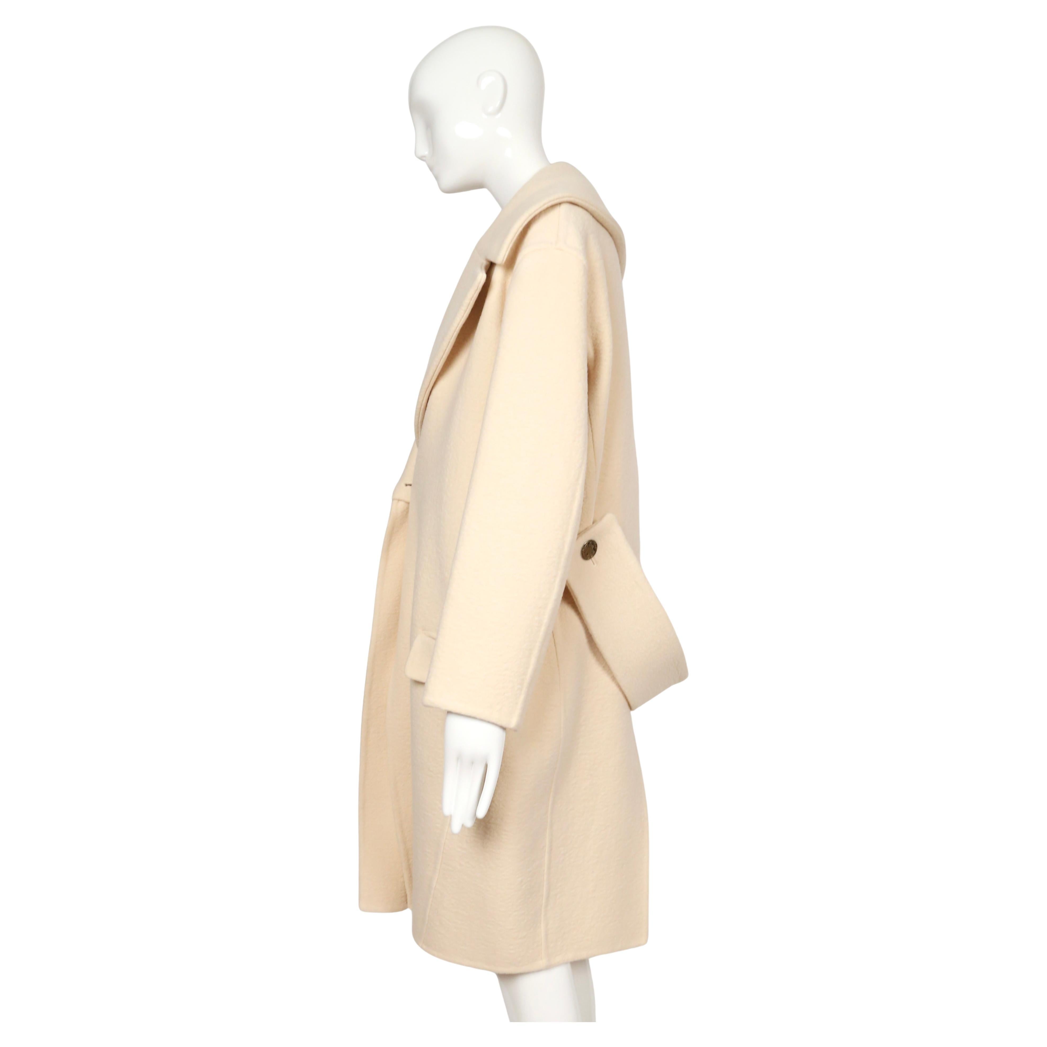 novità 2013 Celine by Phoebe Philo cappotto in cashmere crema di burro RUNWAY in vendita 6