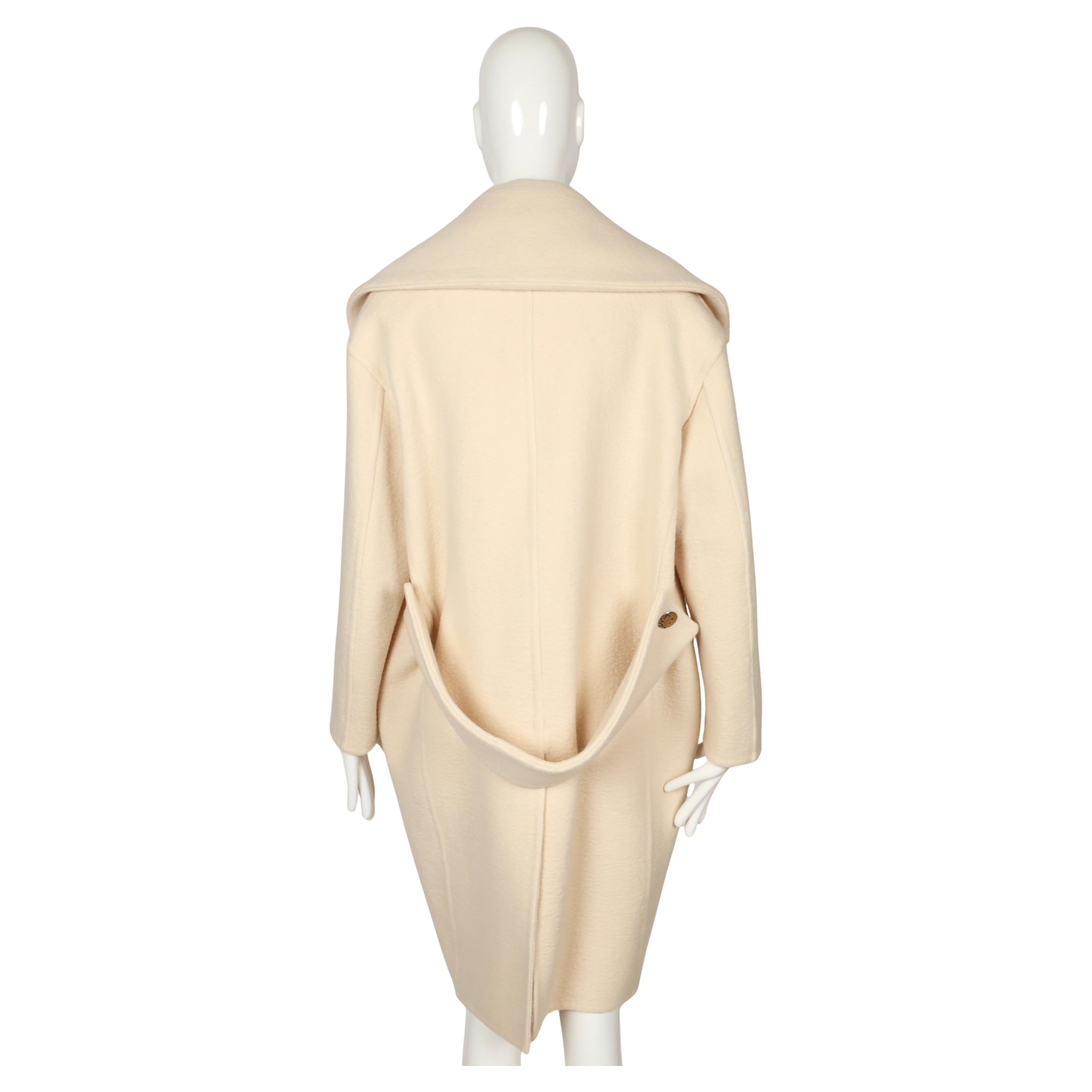 novità 2013 Celine by Phoebe Philo cappotto in cashmere crema di burro RUNWAY in vendita 8