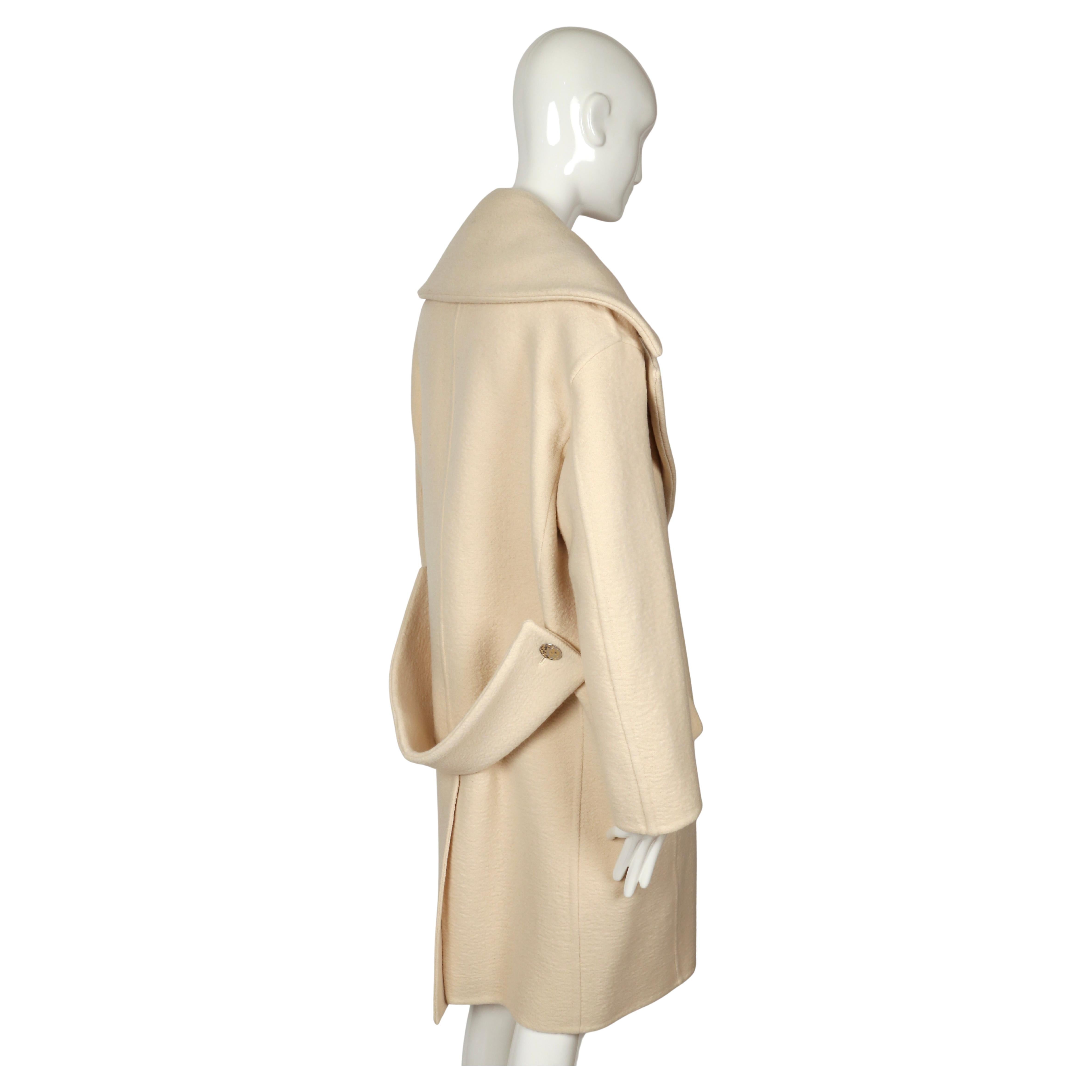 novità 2013 Celine by Phoebe Philo cappotto in cashmere crema di burro RUNWAY in vendita 2