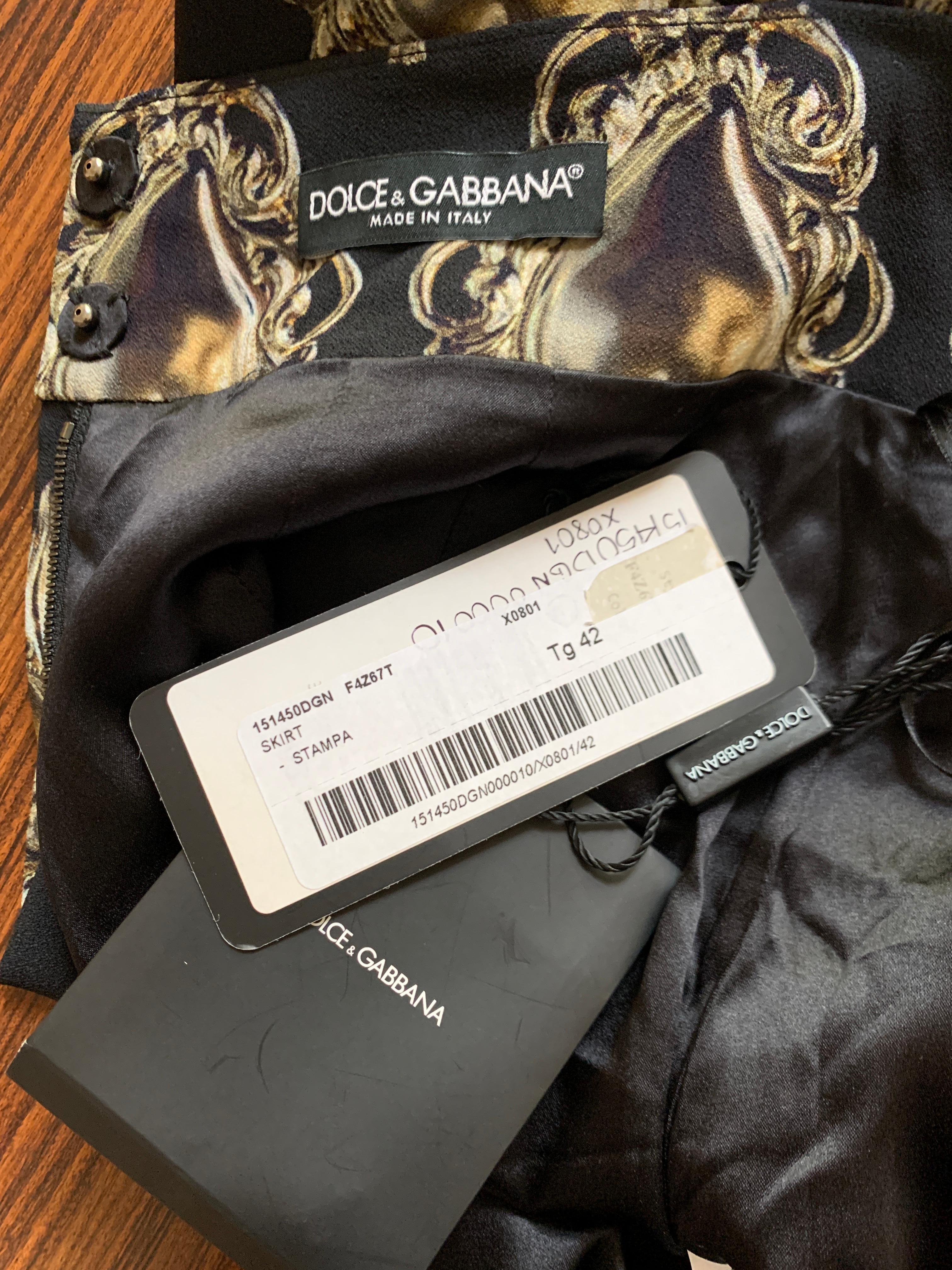 New 2015 Dolce & Gabbana Sacred Heart Print Pencil Skirt in Black and Gold 2