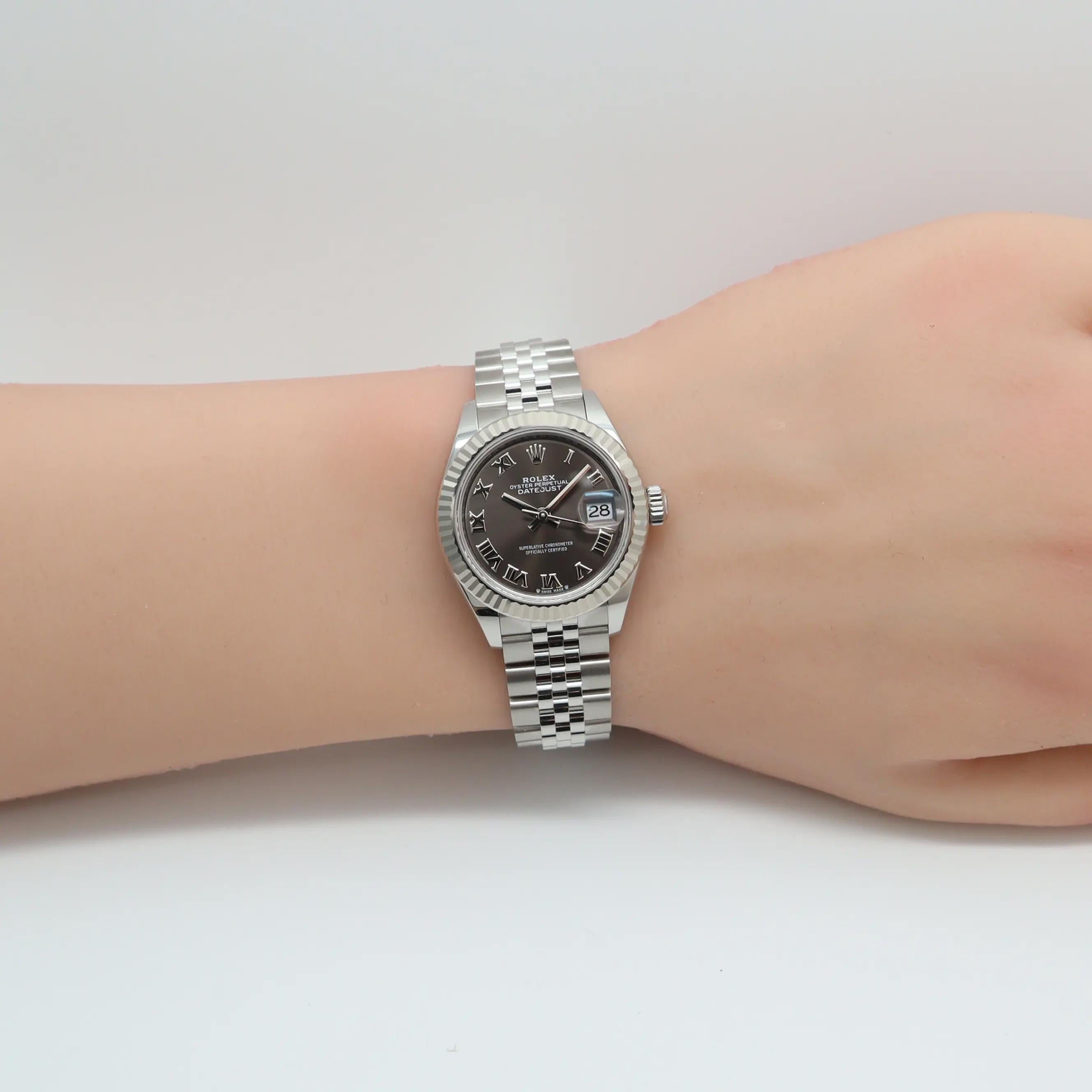 NEW 2024 Rolex Datejust 28mm Gold Bezel Steel Gray Roman Dial Watch 279174 en vente 5