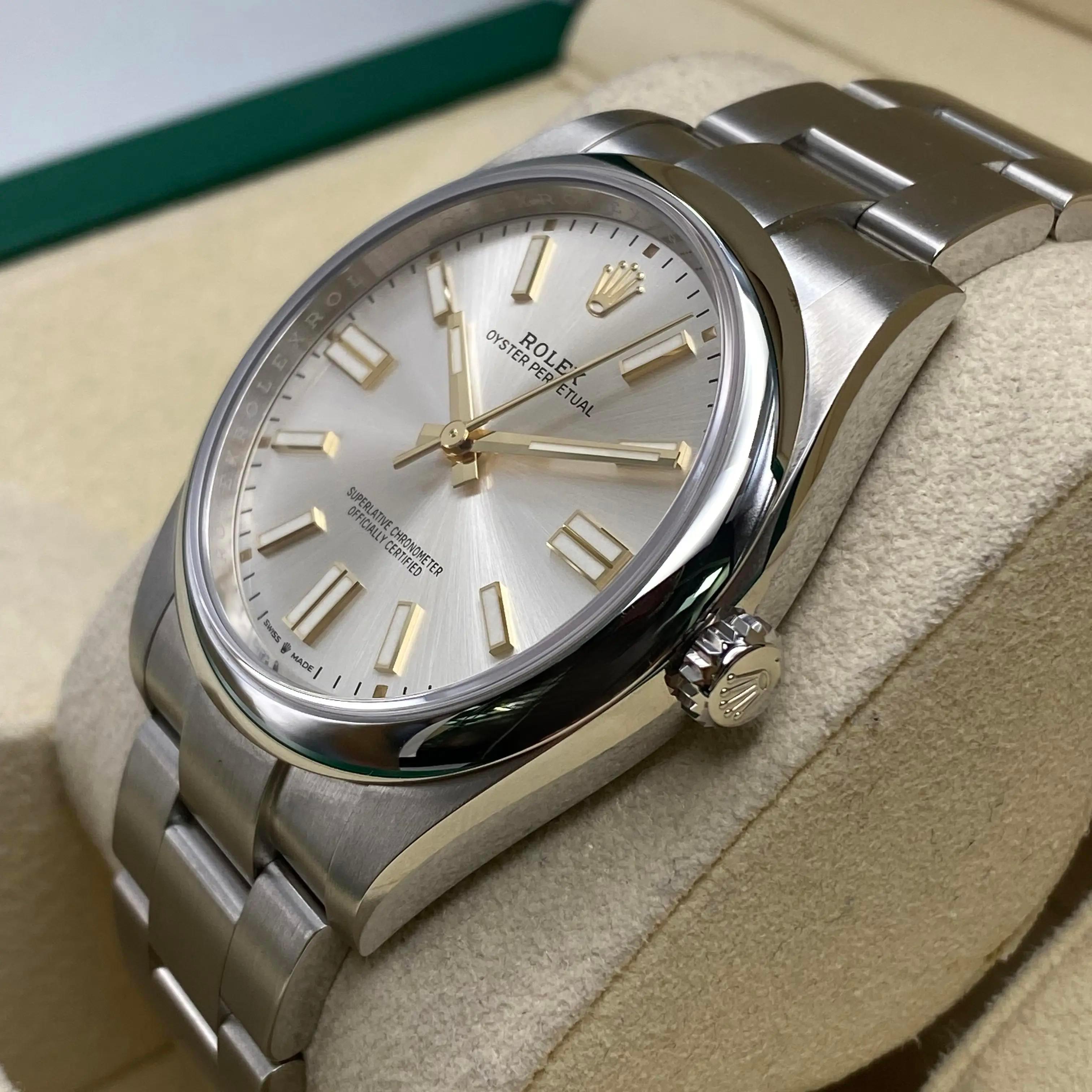 Men's New 2024 Rolex Oyster Perpetual 124300 Steel Silver Dial Oyster Automatic Watch For Sale