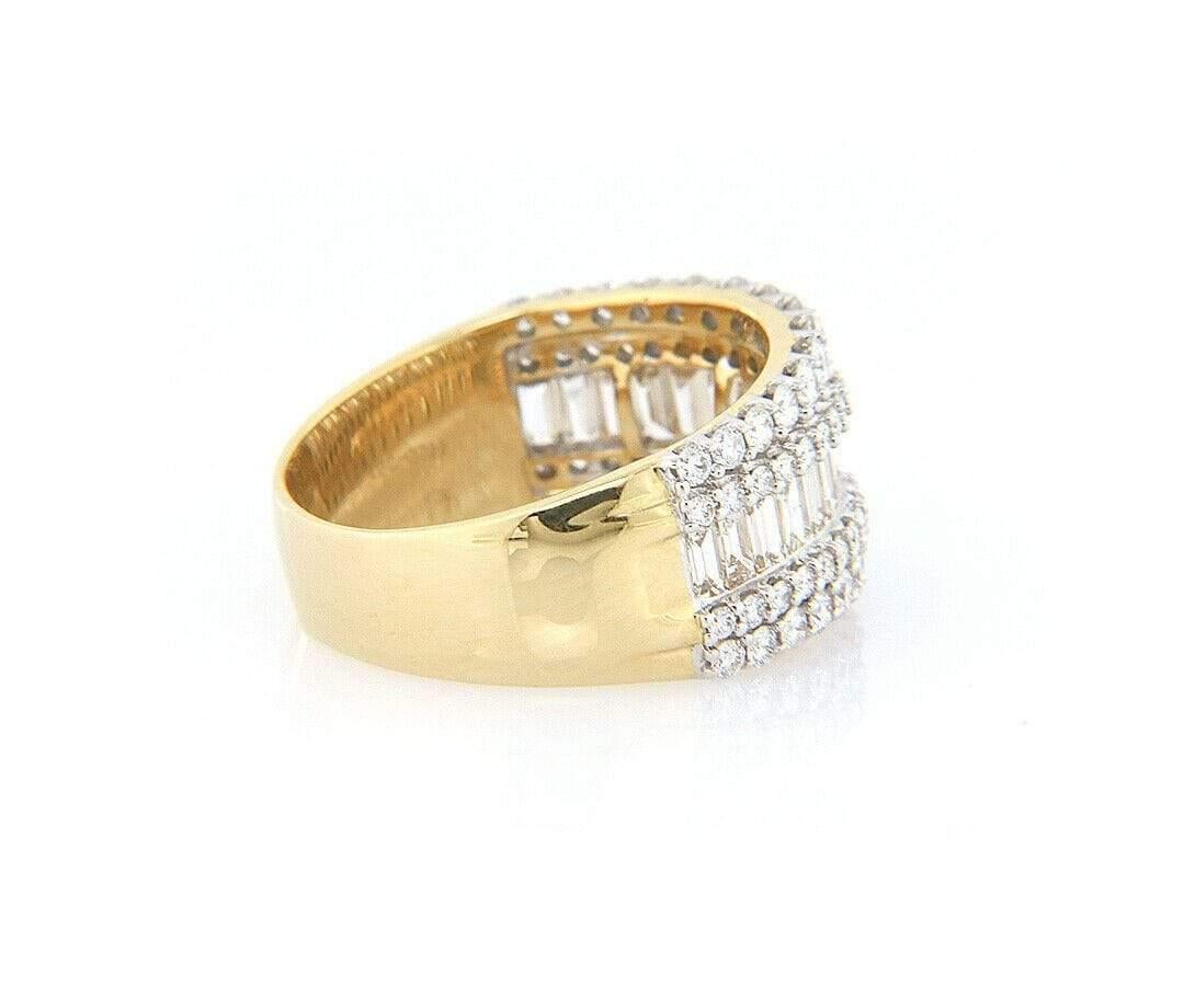 New 2.02ctw Baguette and Round Diamond Five Row Ring in 14K Yellow Gold For Sale 2