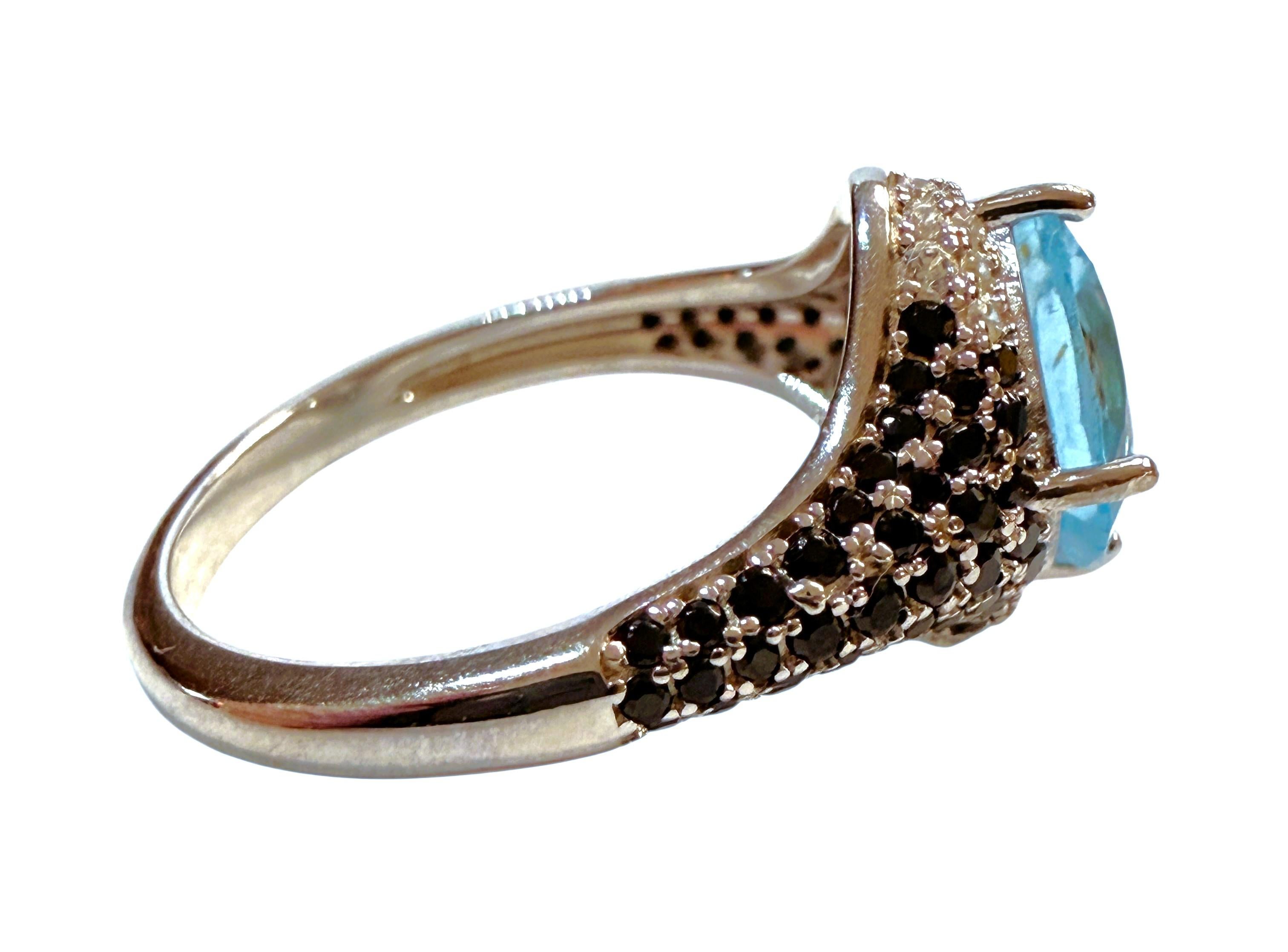 Nuovo anello in argento con topazio blu da 2,04 carati, zaffiro e spinello con taglio a diamante In condizioni ottime in vendita a Eagan, MN