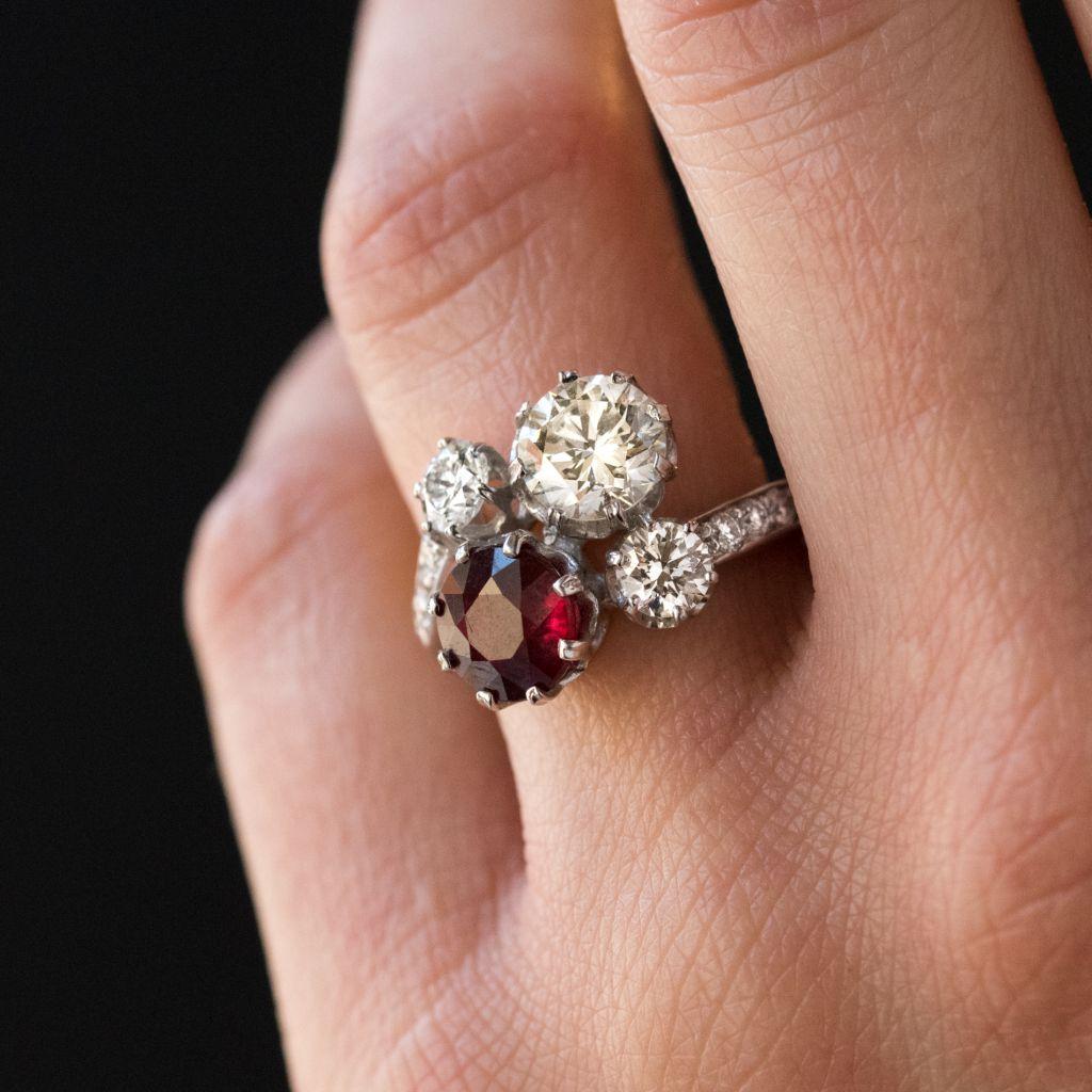 French 2.04 Carat Ruby Diamond 18 Karat White Gold Toi et Moi Engagement Ring In New Condition For Sale In Poitiers, FR