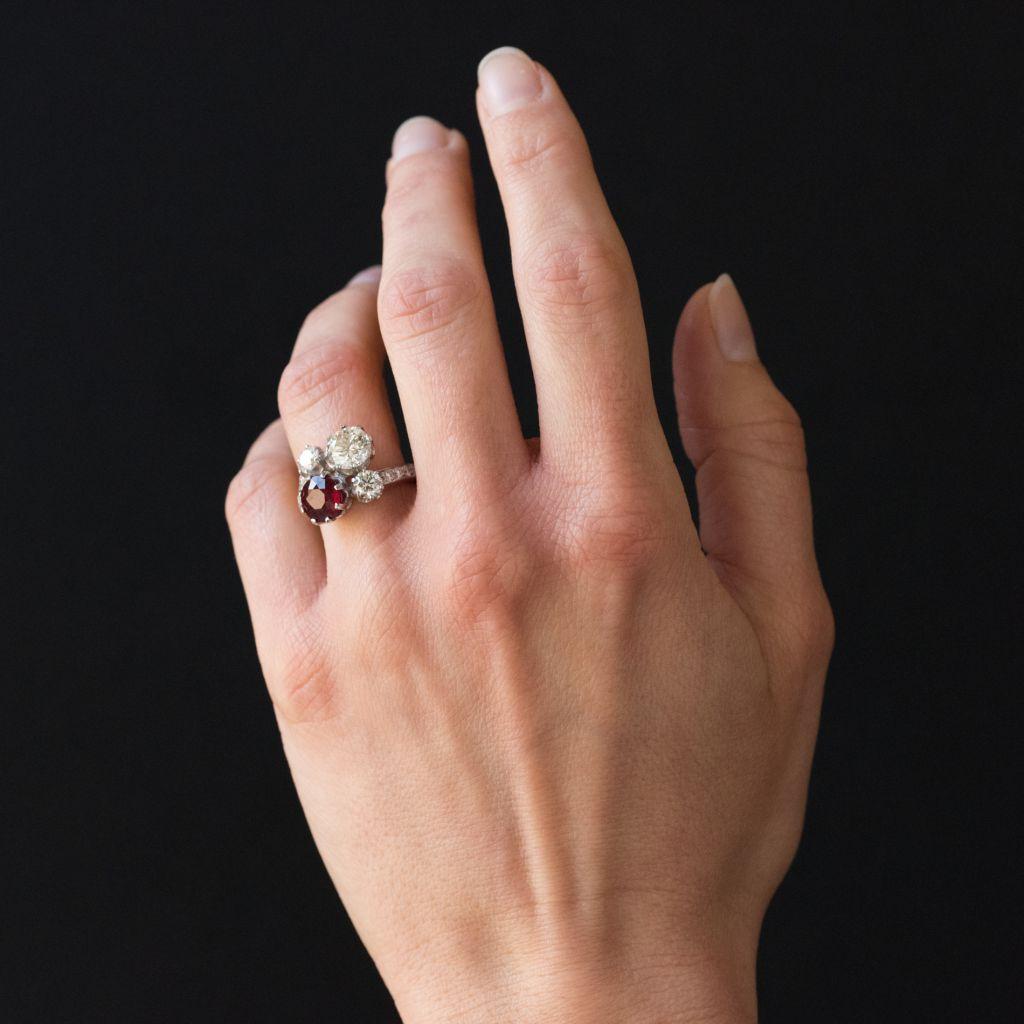 French 2.04 Carat Ruby Diamond 18 Karat White Gold Toi et Moi Engagement Ring For Sale 2