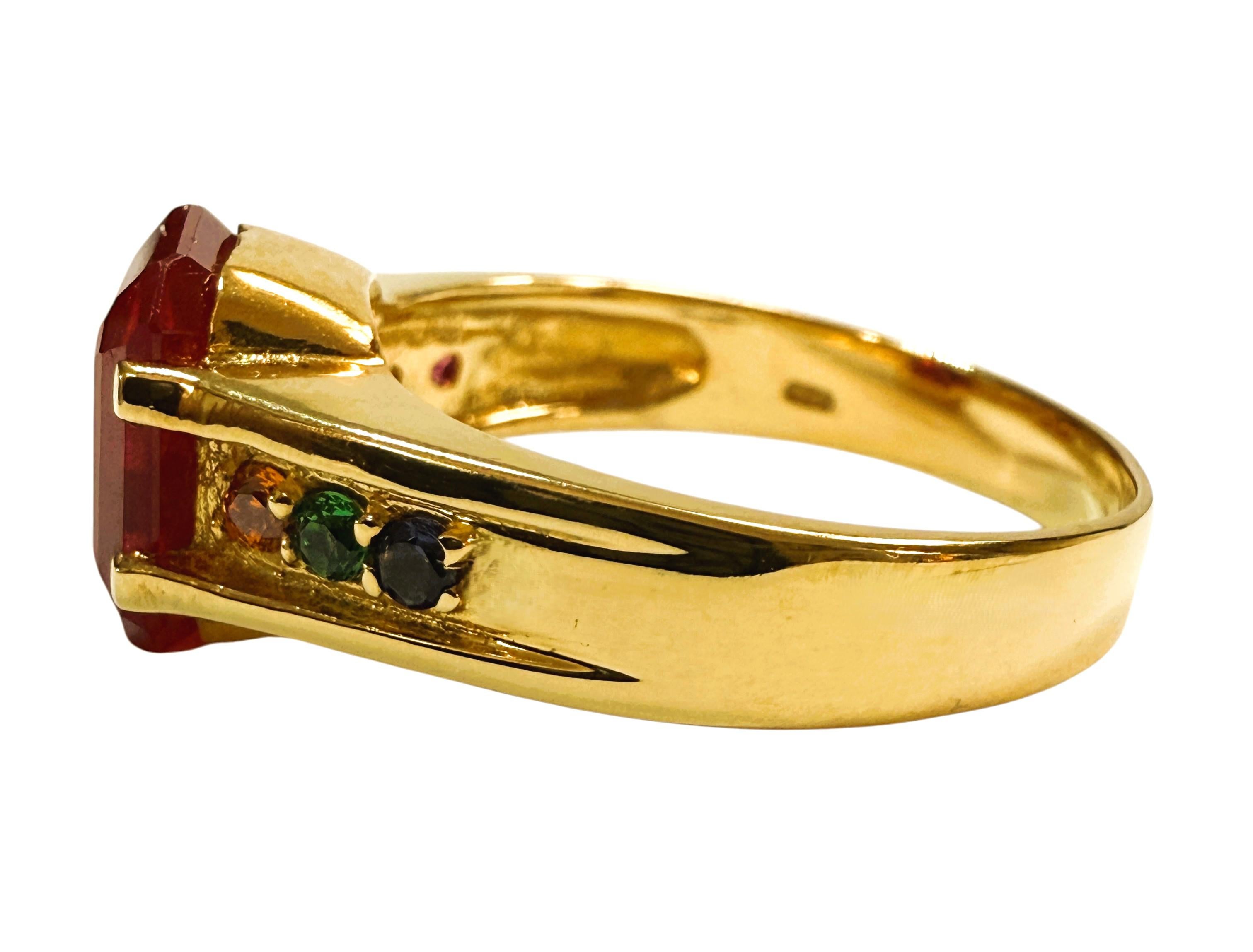 New 24k Y Gold plattiert 4,30 Karat Rot & Diamantschliff Saphir Sterling Ring (Art déco) im Angebot