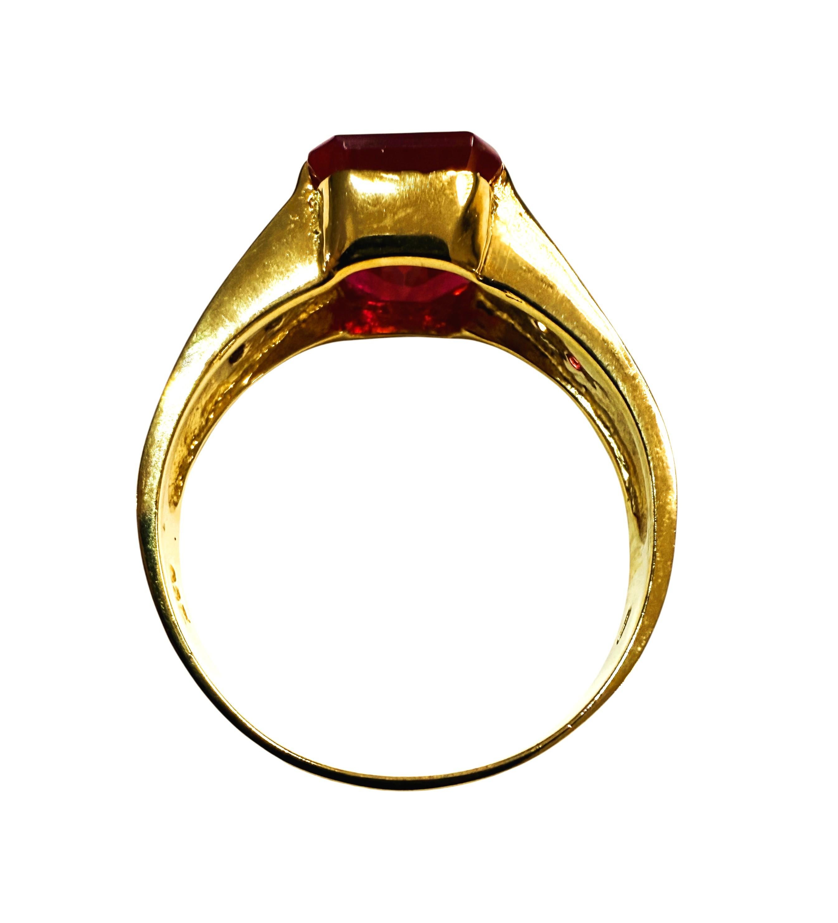 New 24k Y Gold plattiert 4,30 Karat Rot & Diamantschliff Saphir Sterling Ring im Angebot 2