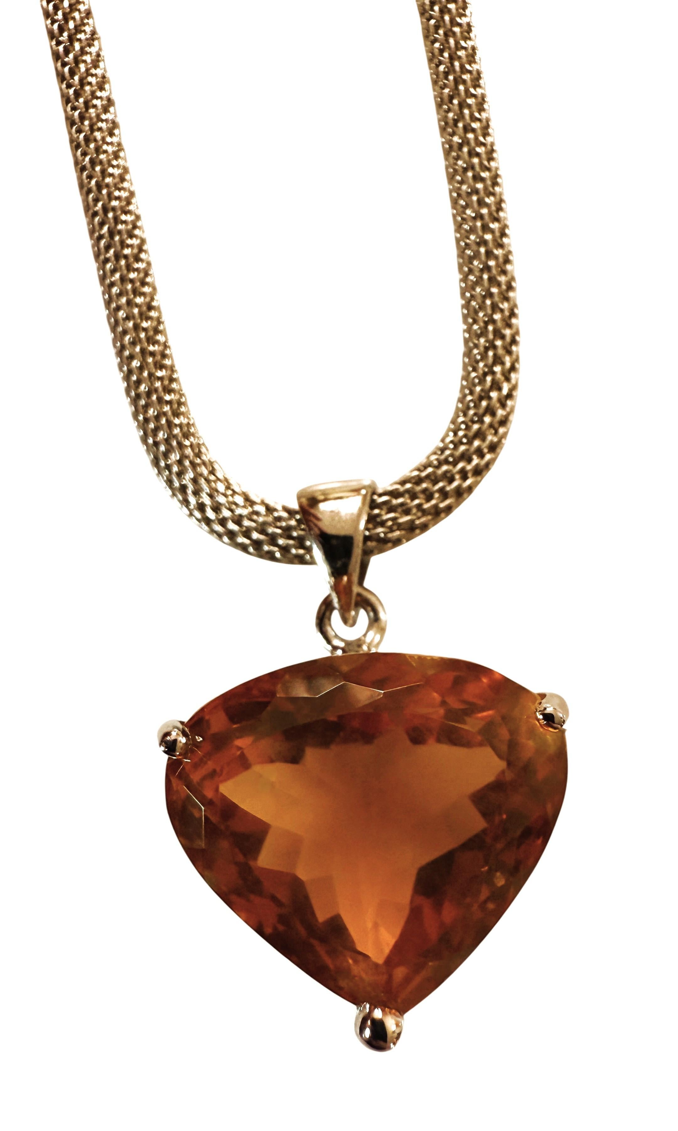Art déco New 26 Carat Citrine Sterling Pendentif sur 17.5