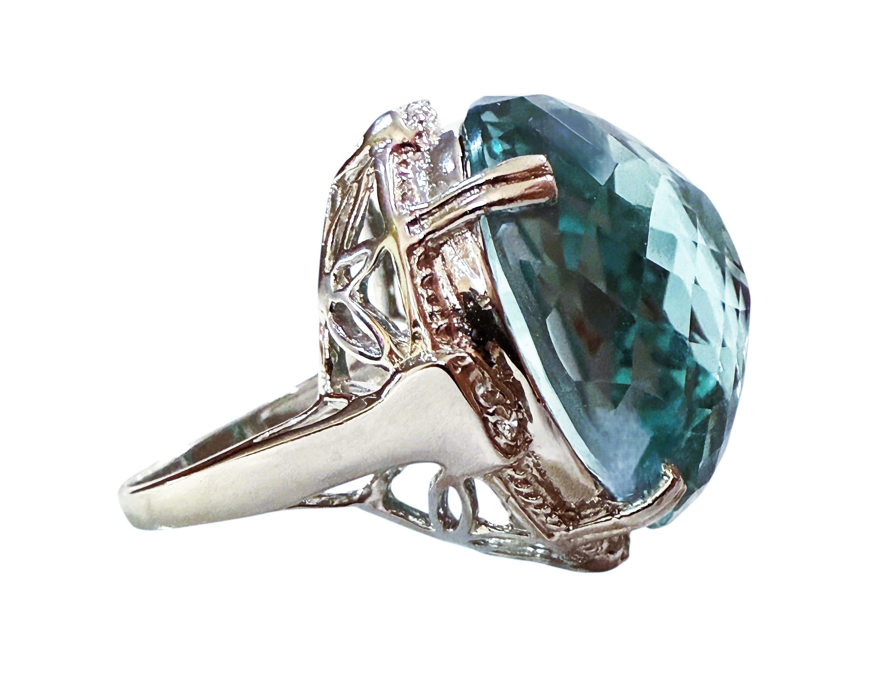 Oval Cut New 27.75 Carat Checkerboard Dome Aquamarine & Diamond Cut Sapphire Ring For Sale