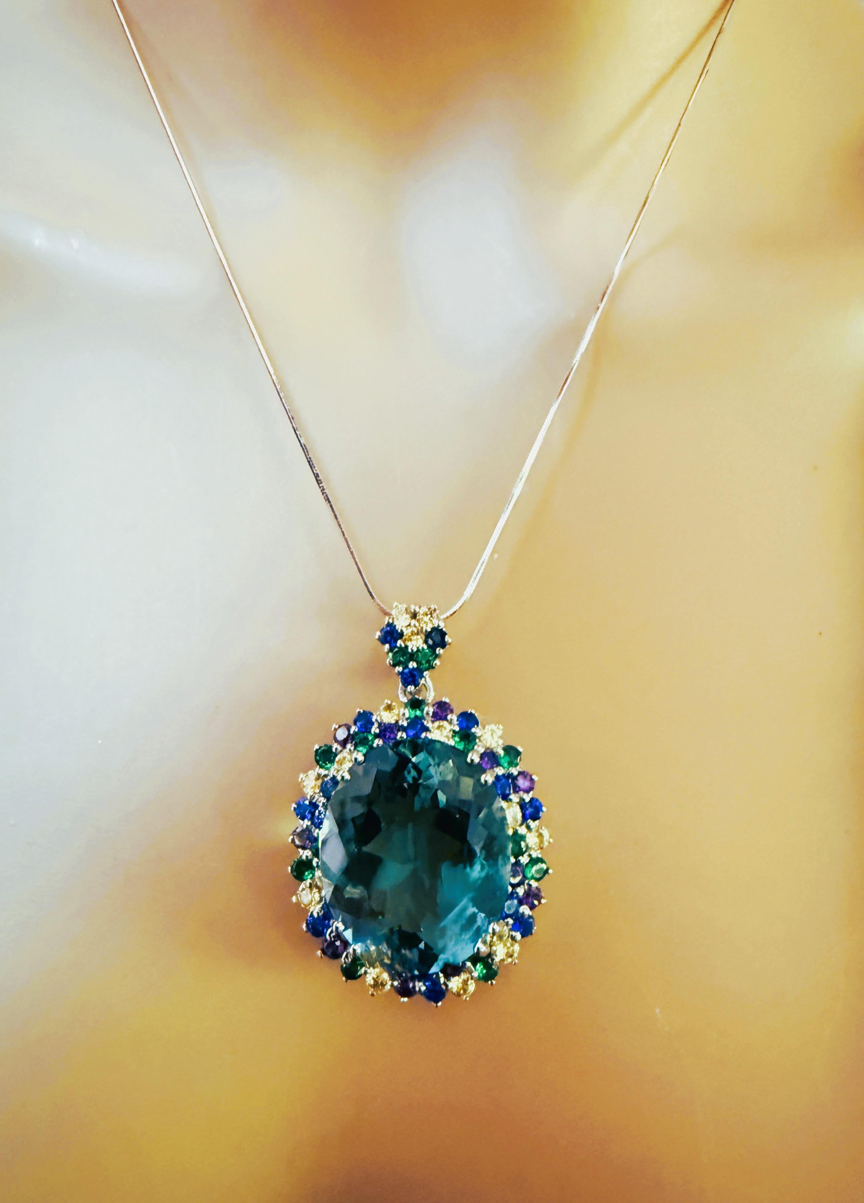 Collier pendentif en argent sterling, aigue-marine de 28.70 carats et saphir taille diamant Neuf à Eagan, MN